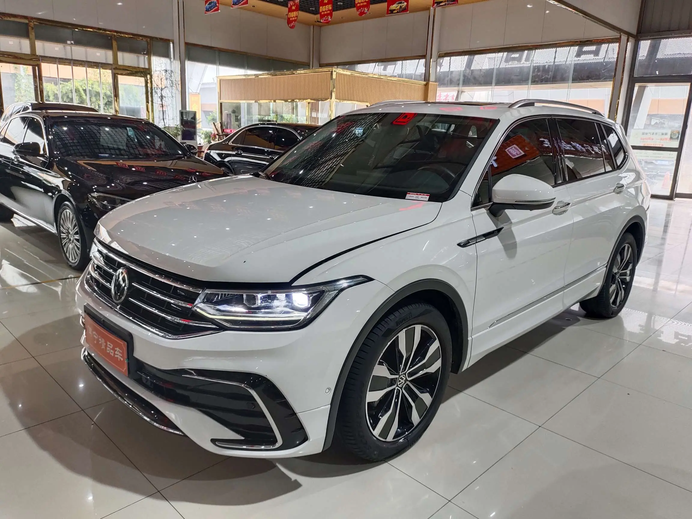 Volkswagen Tiguan L  из Китая