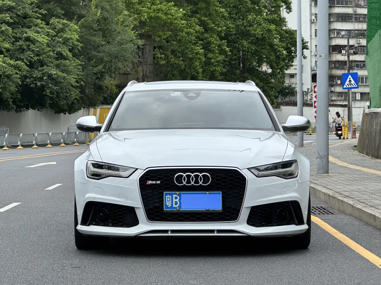 Audi RS 6  из Китая