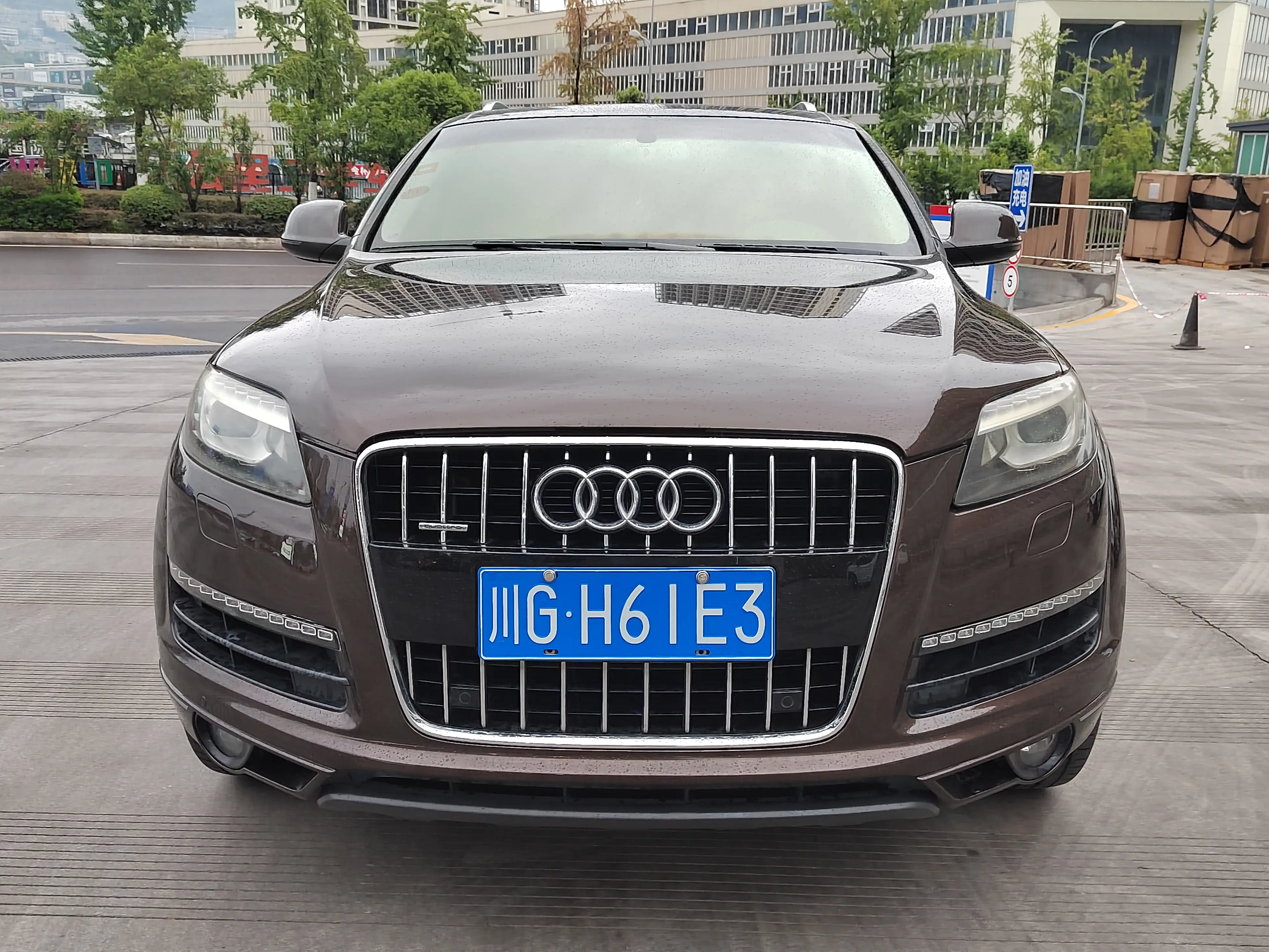Audi Q7  из Китая