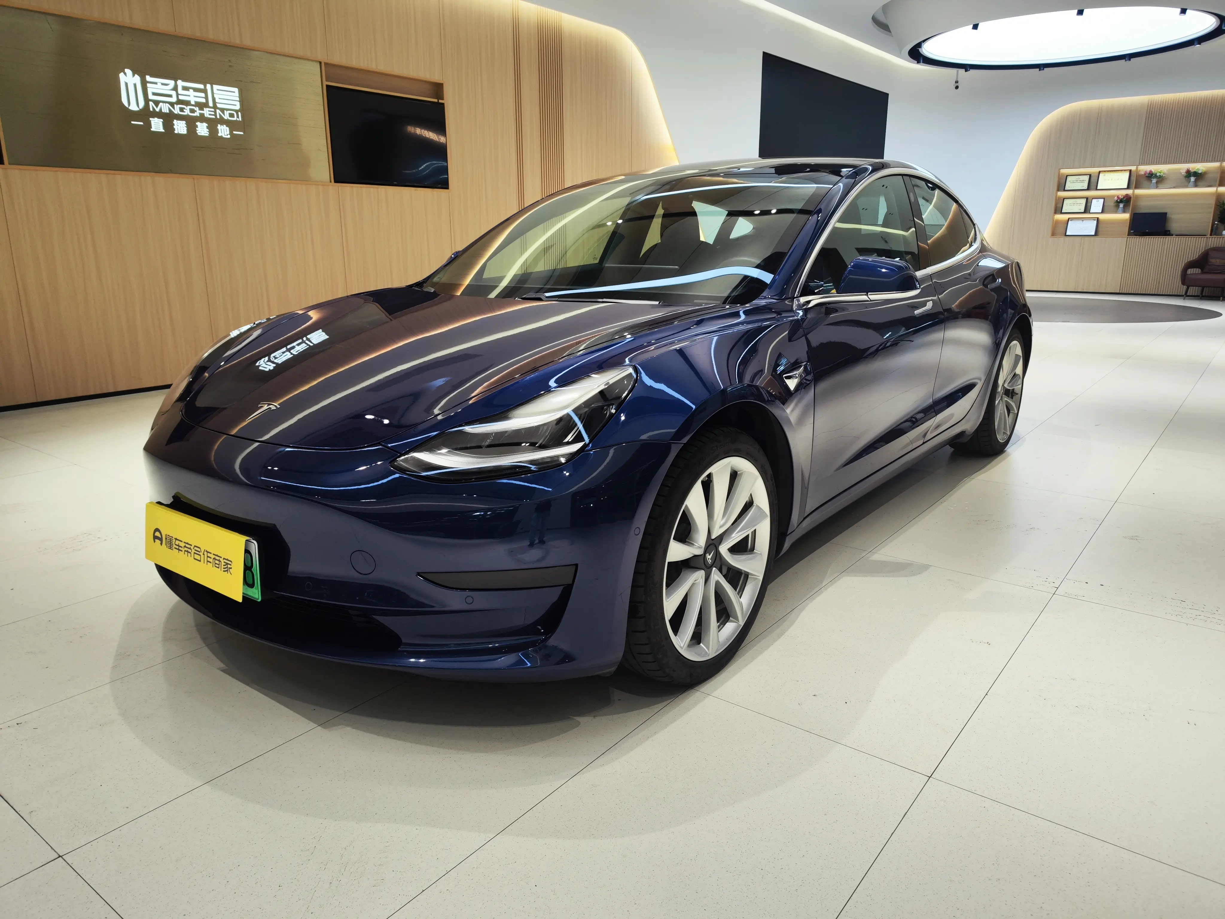 Tesla Model 3  из Китая