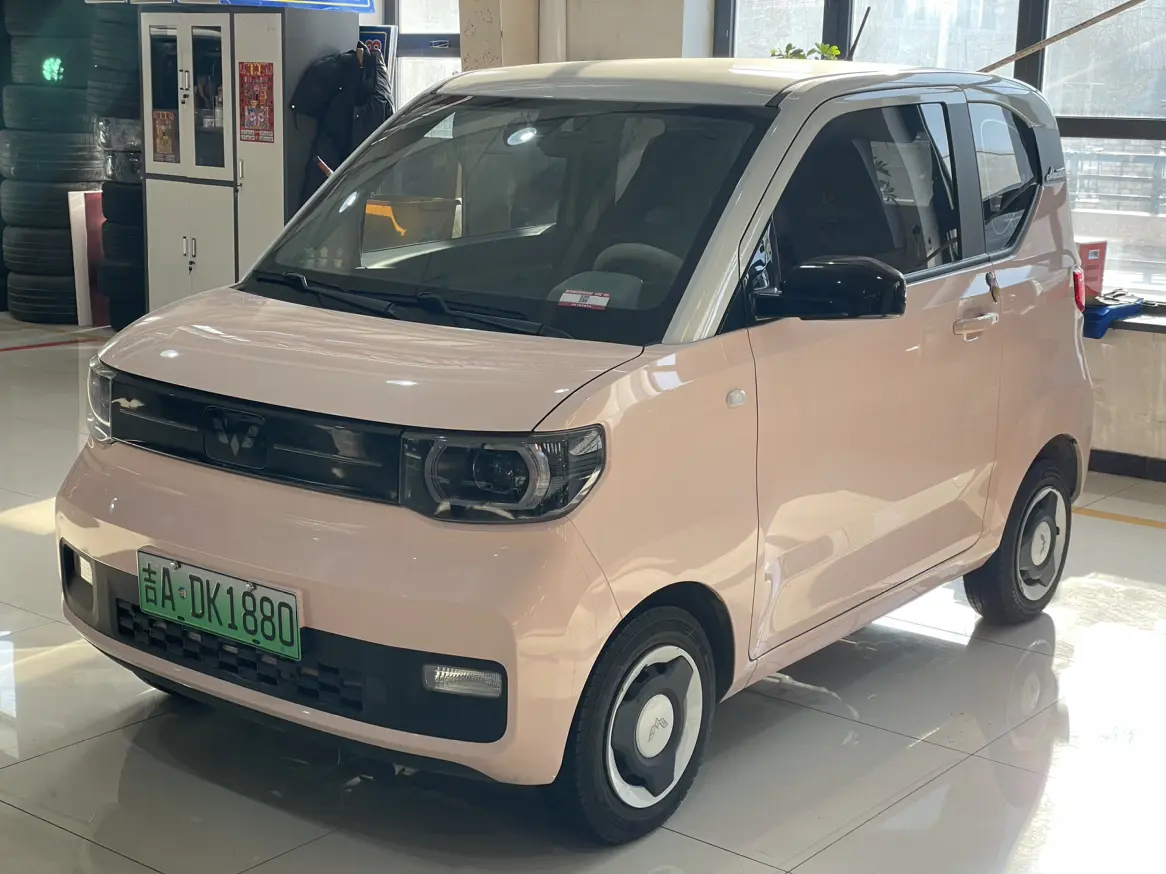Wuling Hongguang MINIEV  из Китая