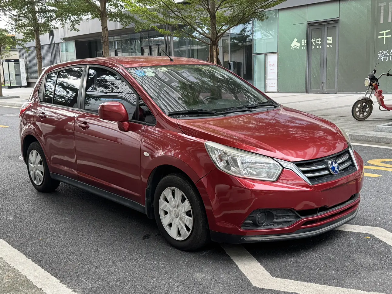 Kai Chen Venucia R50