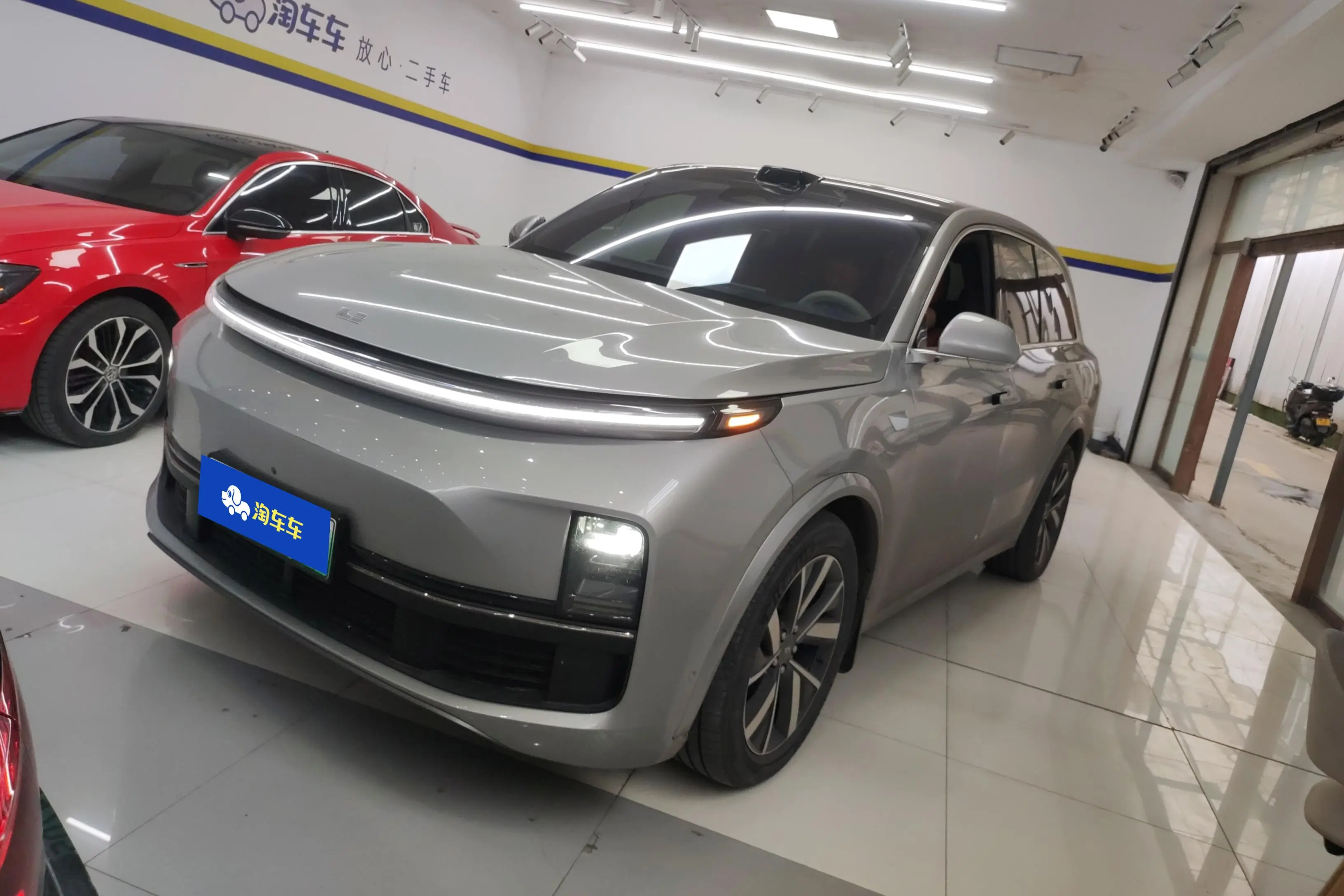 Li L8 (Ideal L8)  из Китая