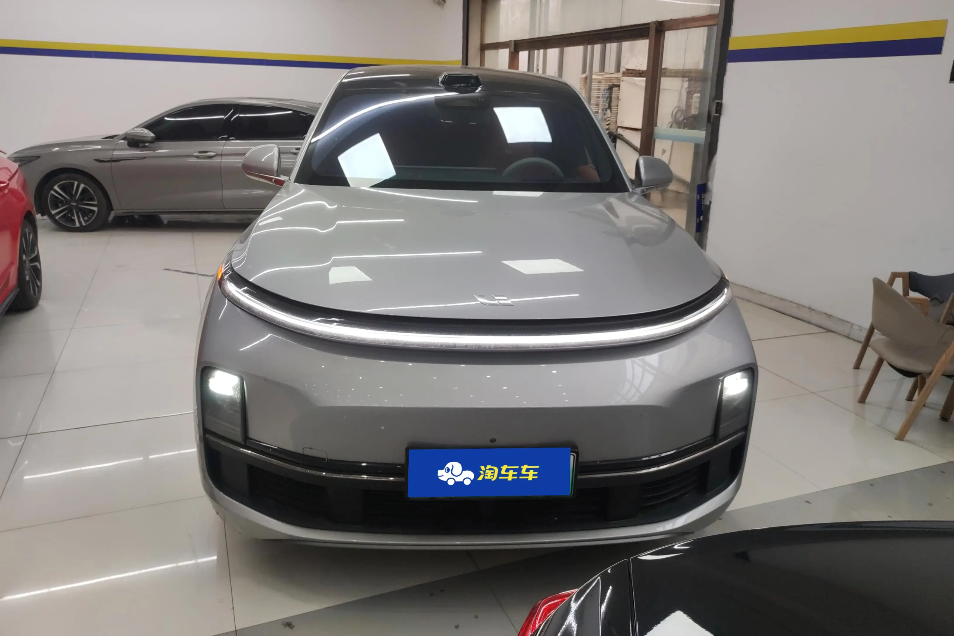 Li L8 (Ideal L8)  из Китая