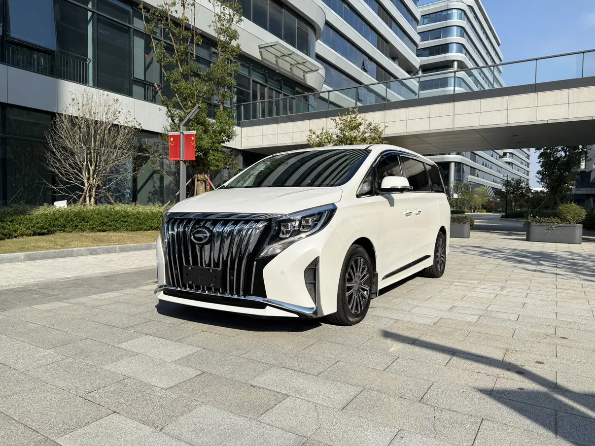 GAC Trumpchi M8  из Китая