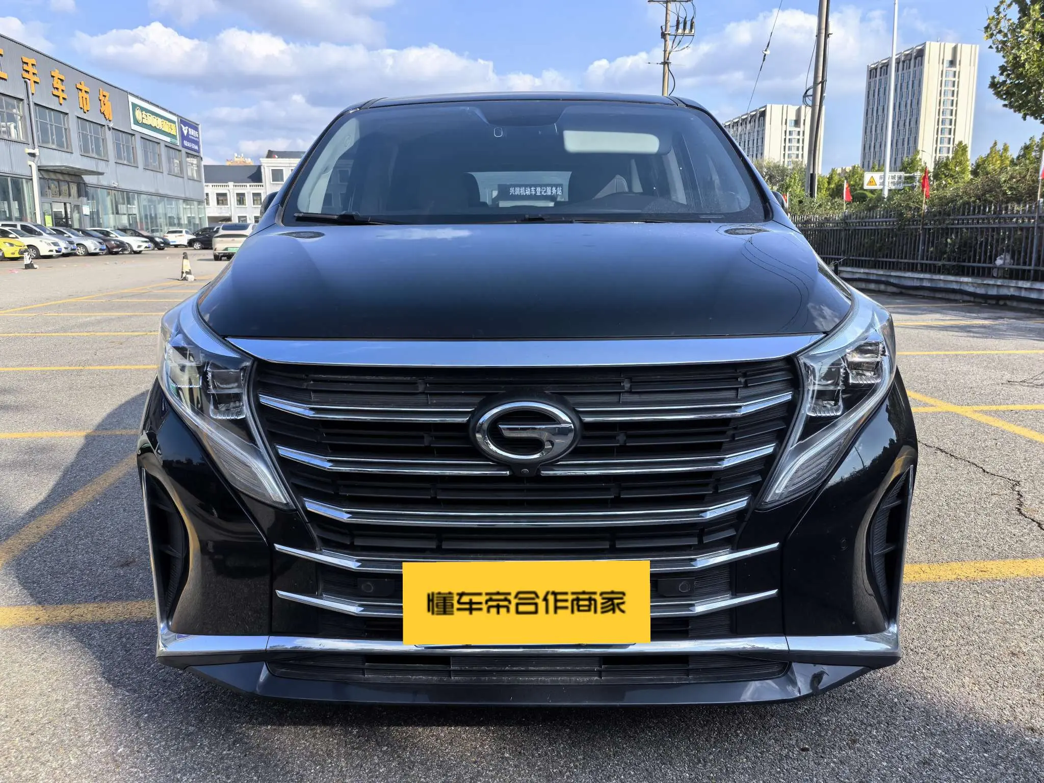 GAC Trumpchi M8  из Китая