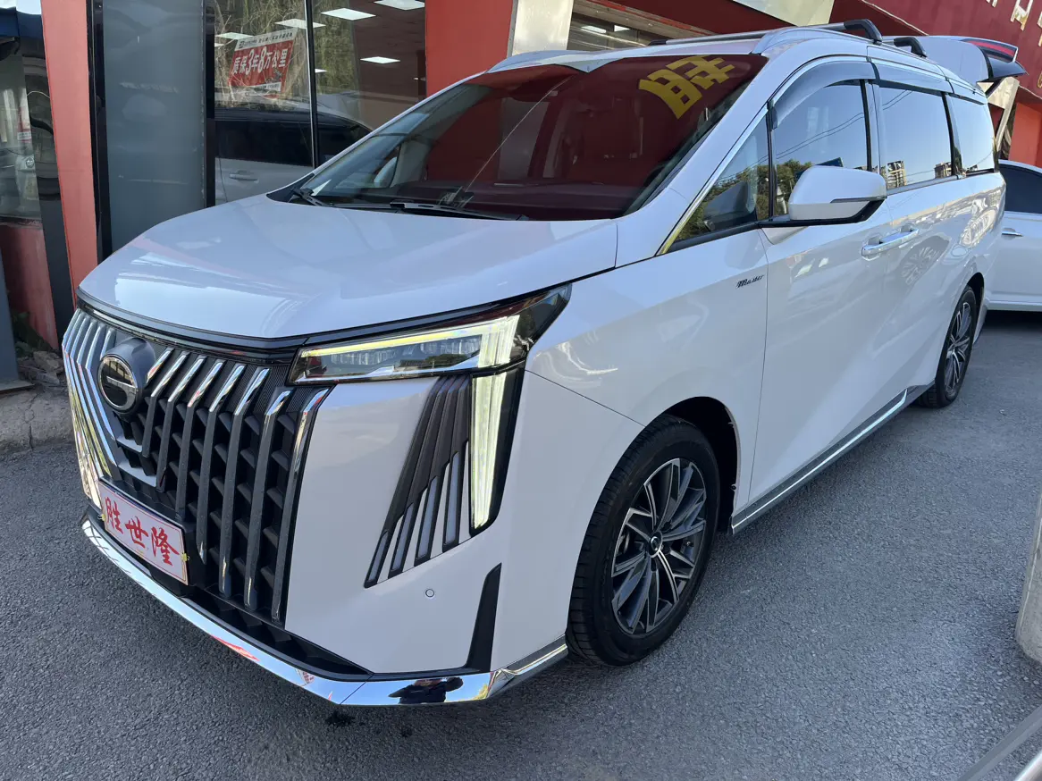 GAC Trumpchi M8  из Китая