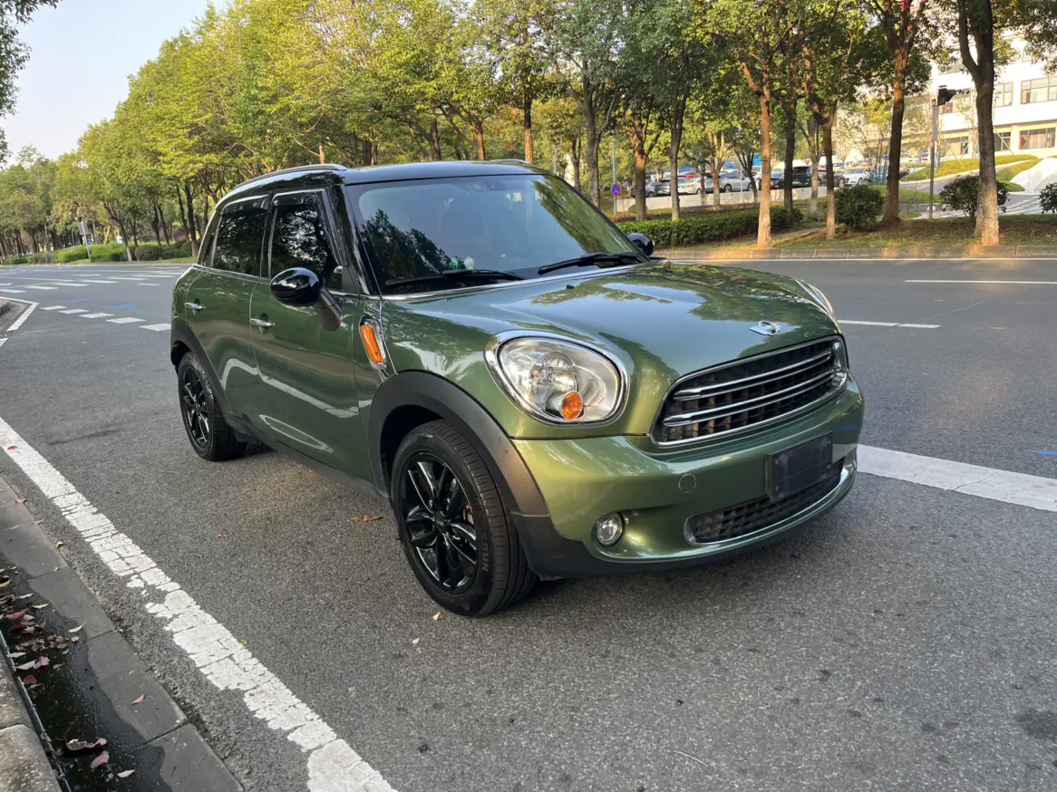 MINI COUNTRYMAN