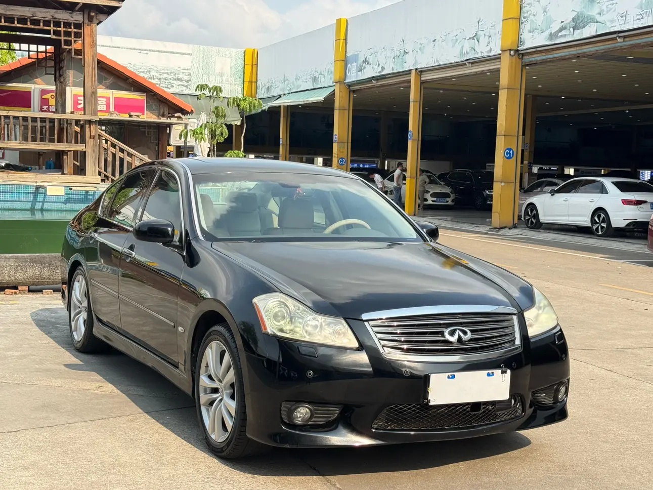 Infiniti M Series