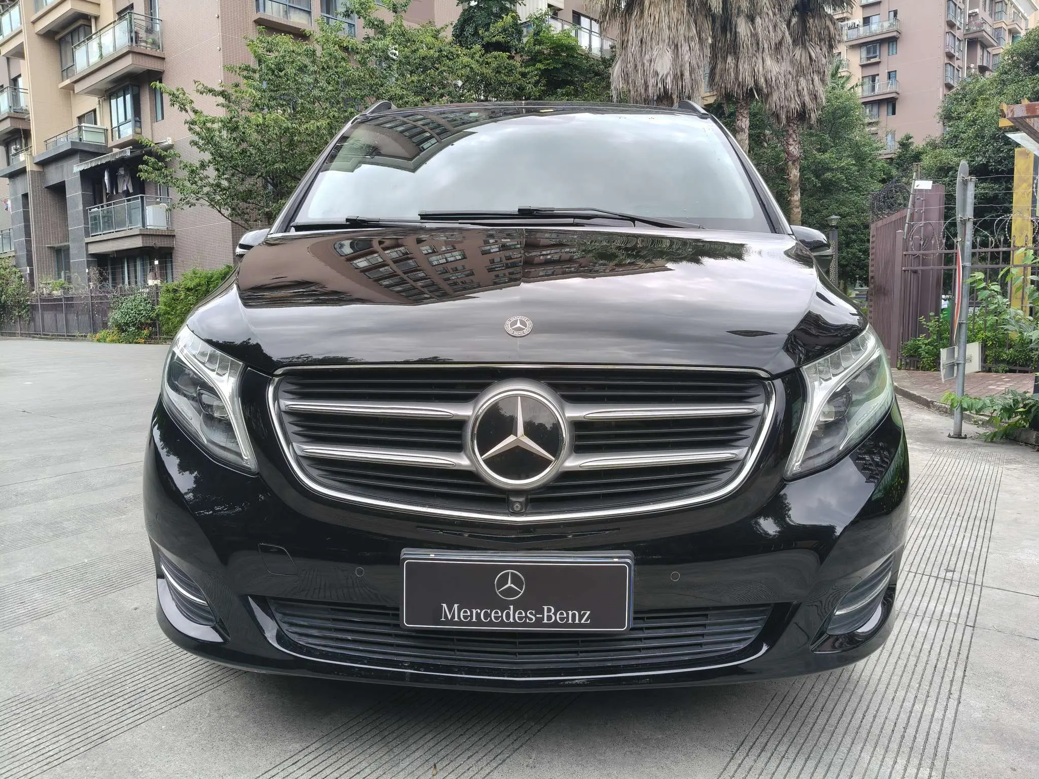 Mercedes-Benz Mercedes Benz V Class