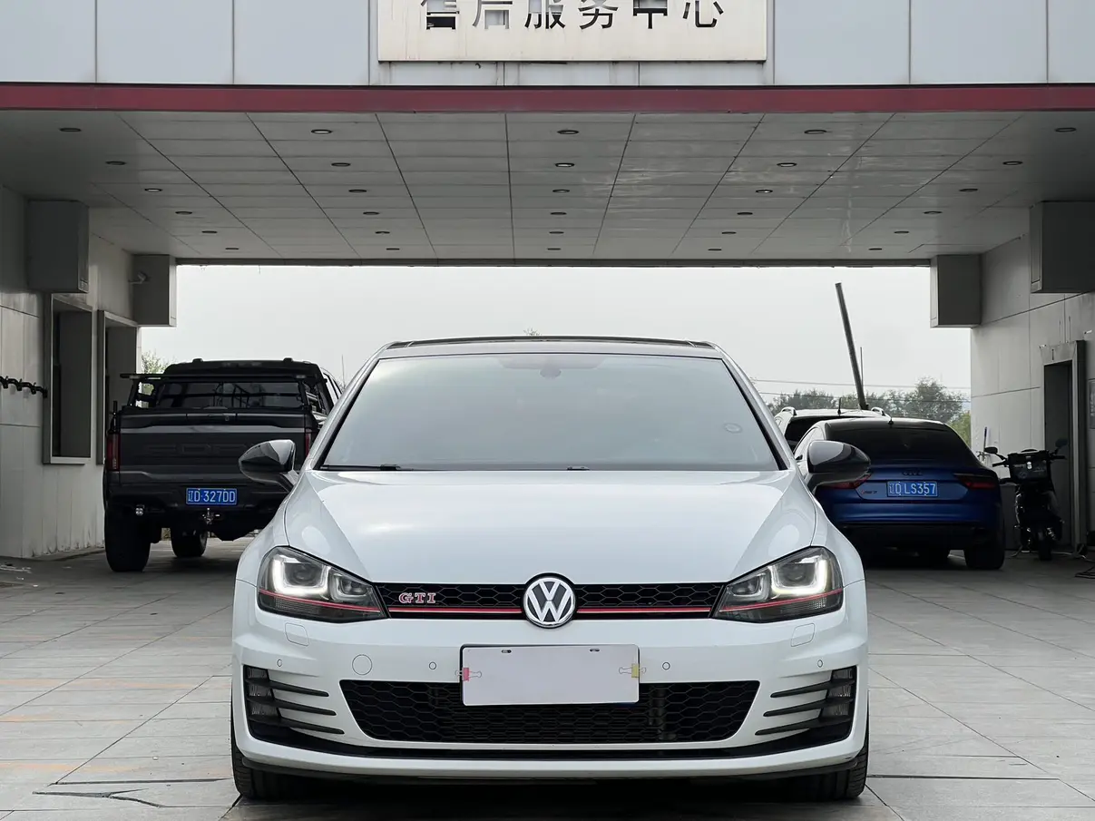 Volkswagen Golf GTI  из Китая