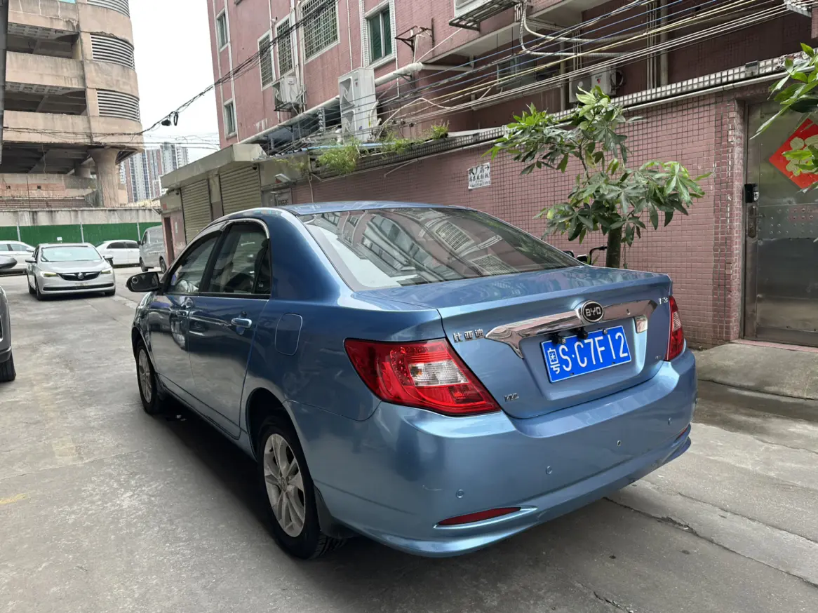 BYD F3