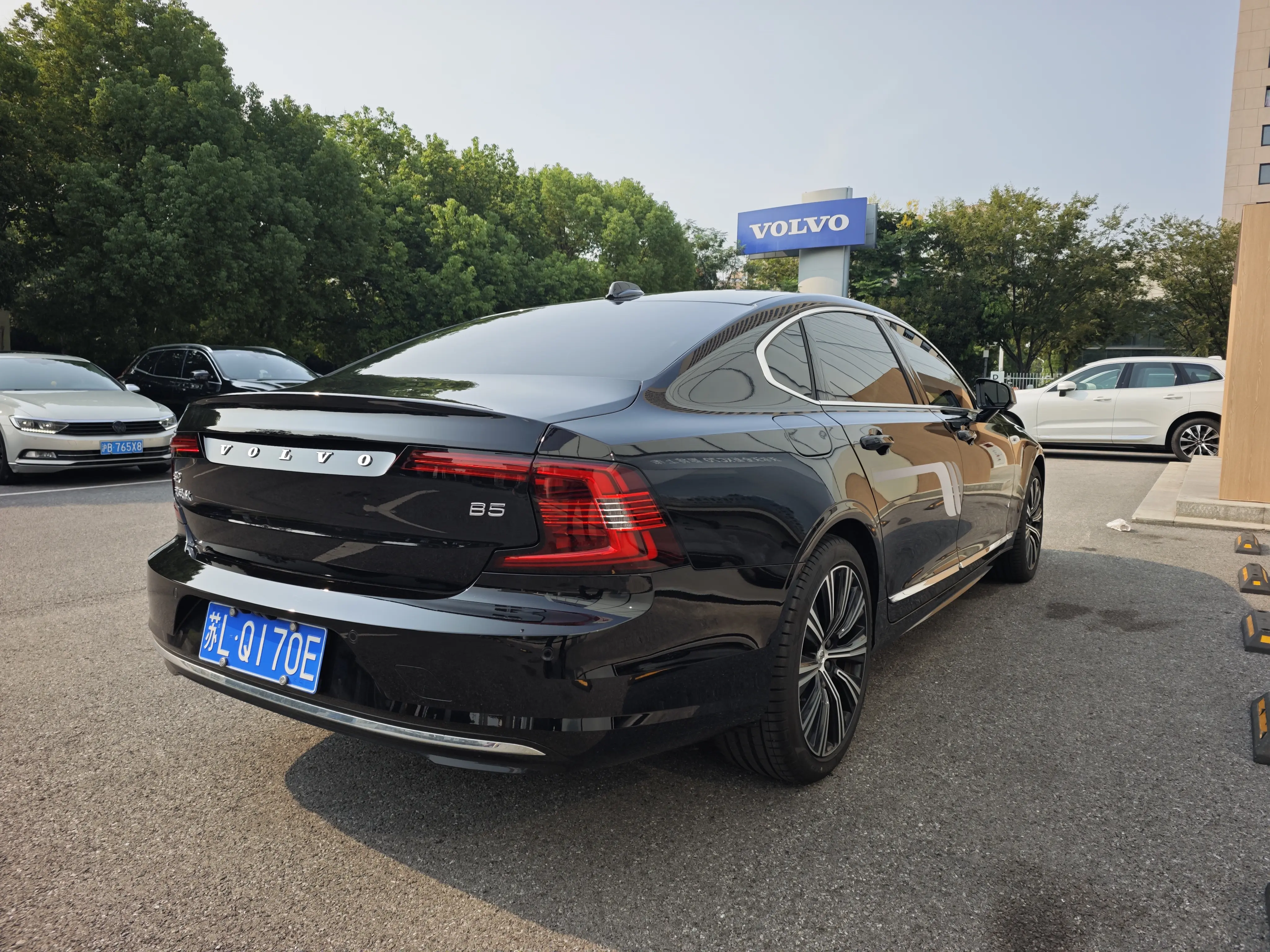 Volvo S90