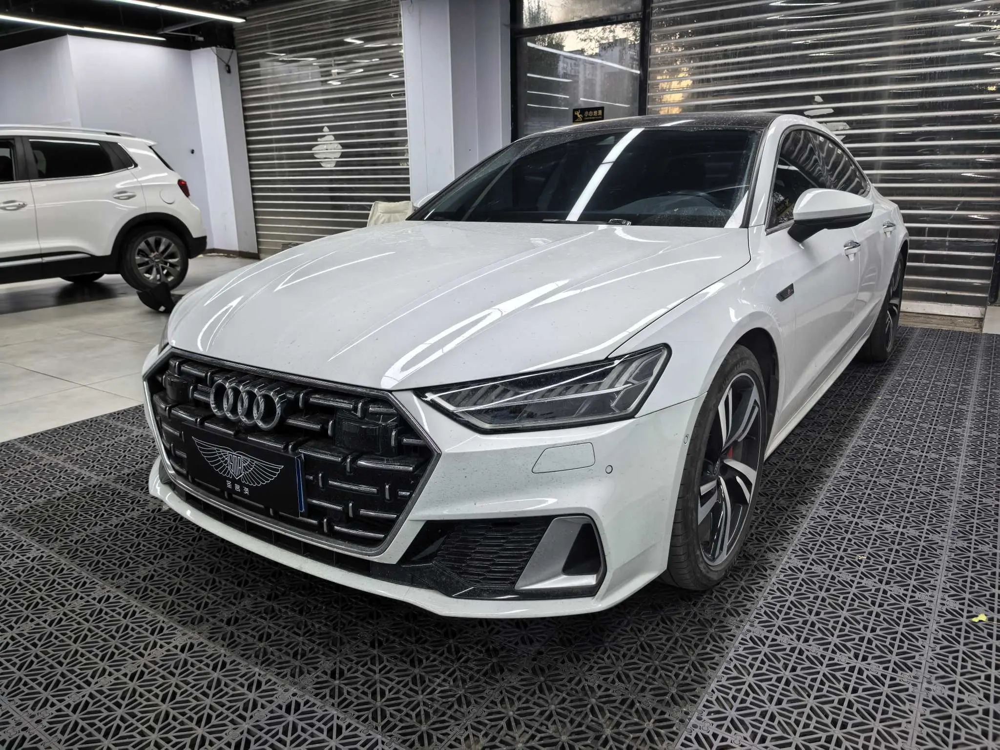 Audi A7L