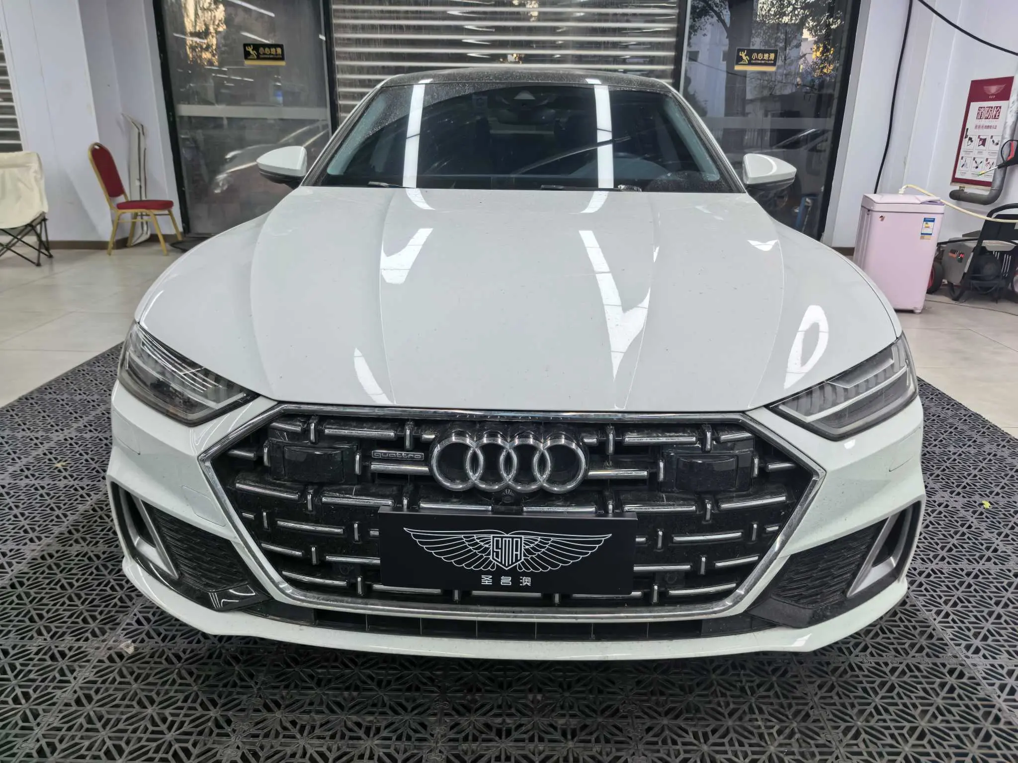 Audi A7L