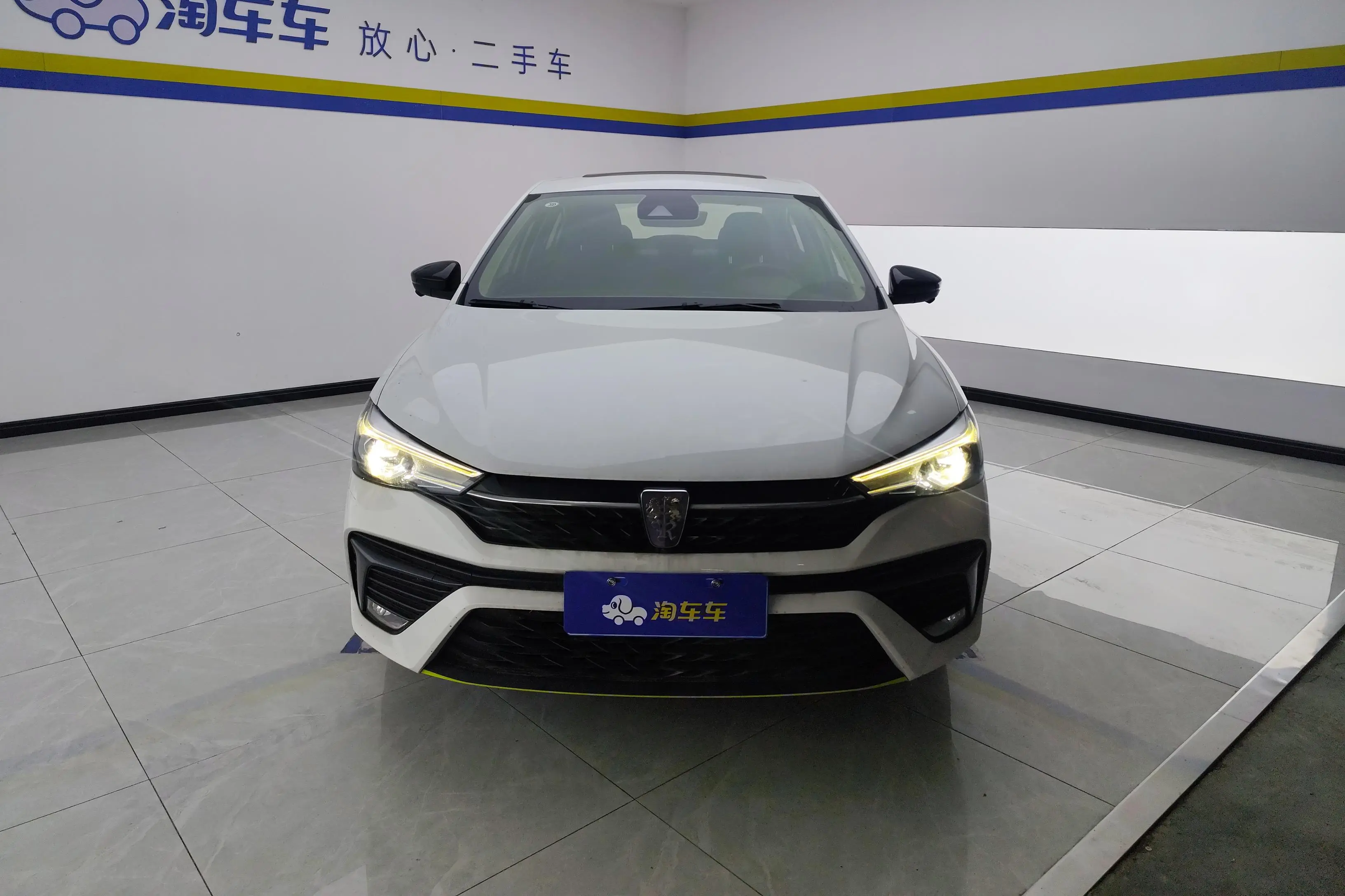 Roewe i5  из Китая
