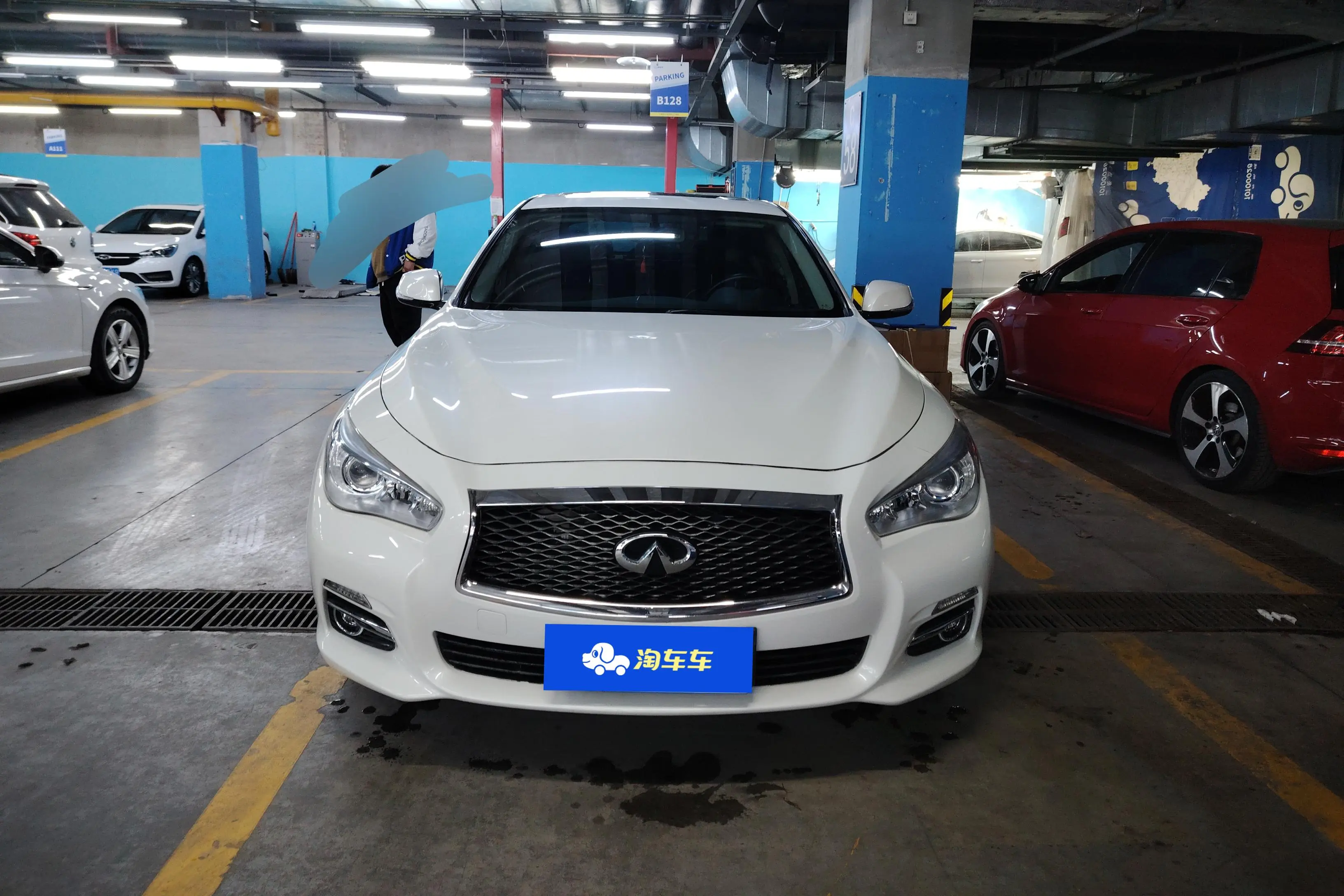 Infiniti Q50L