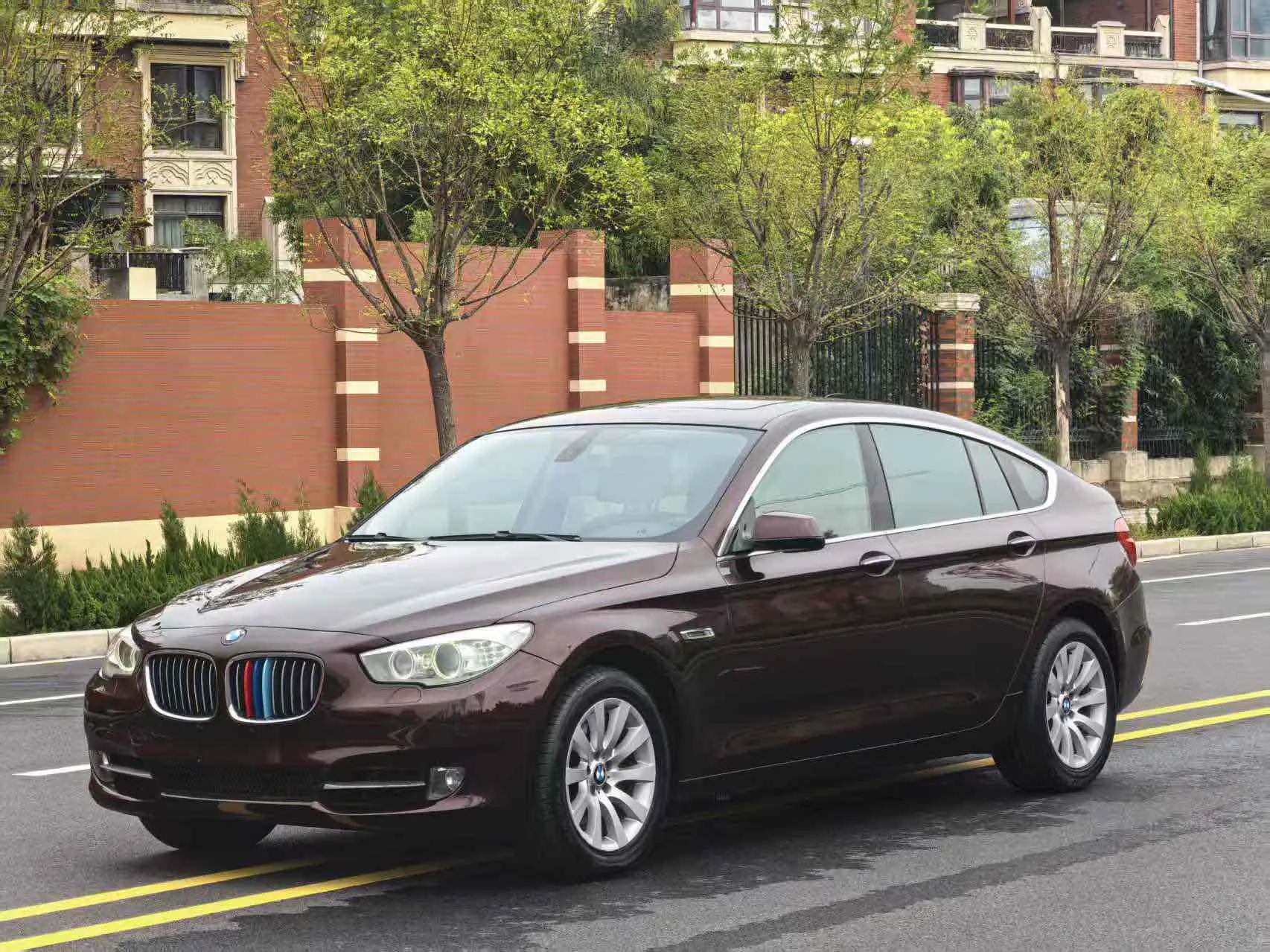 BMW 5 Series GT  из Китая