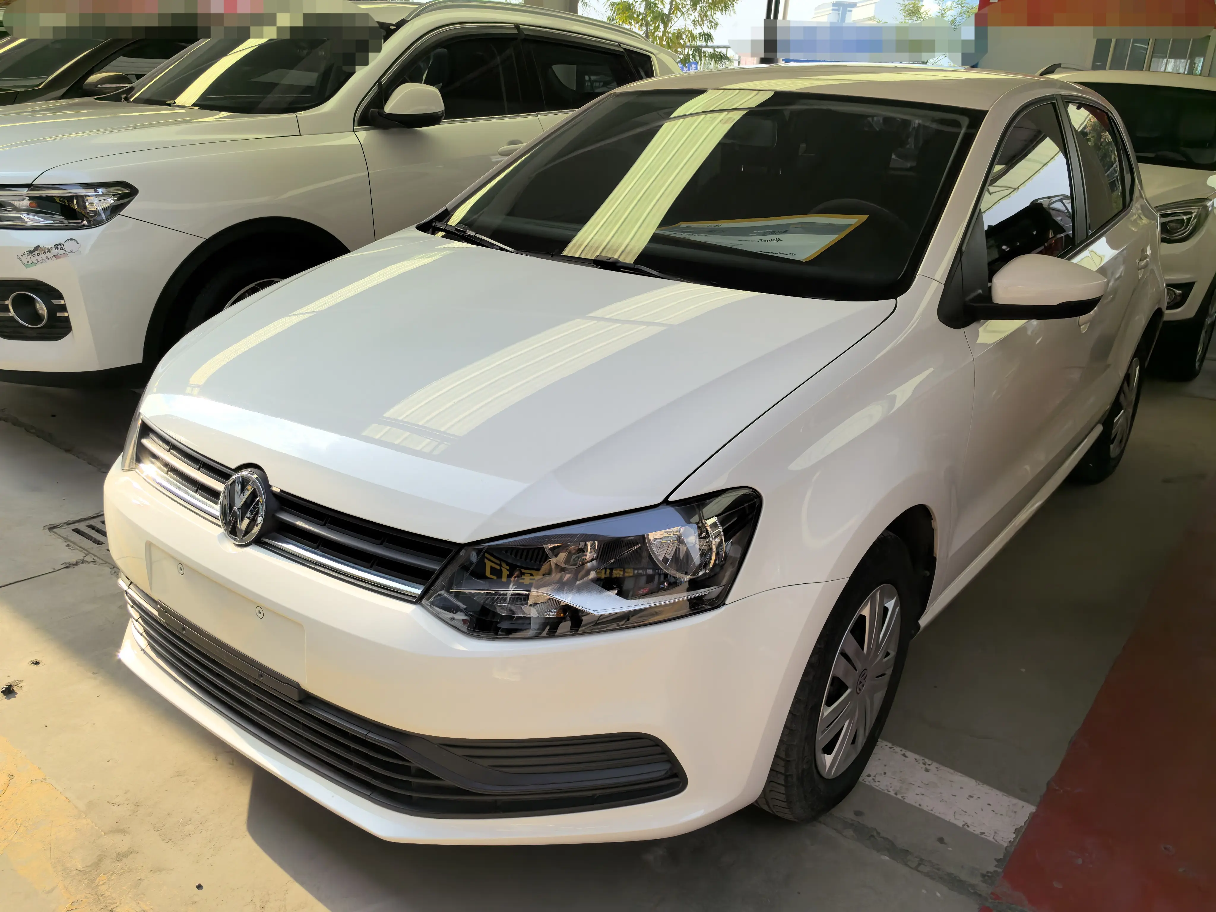 Volkswagen Polo  из Китая