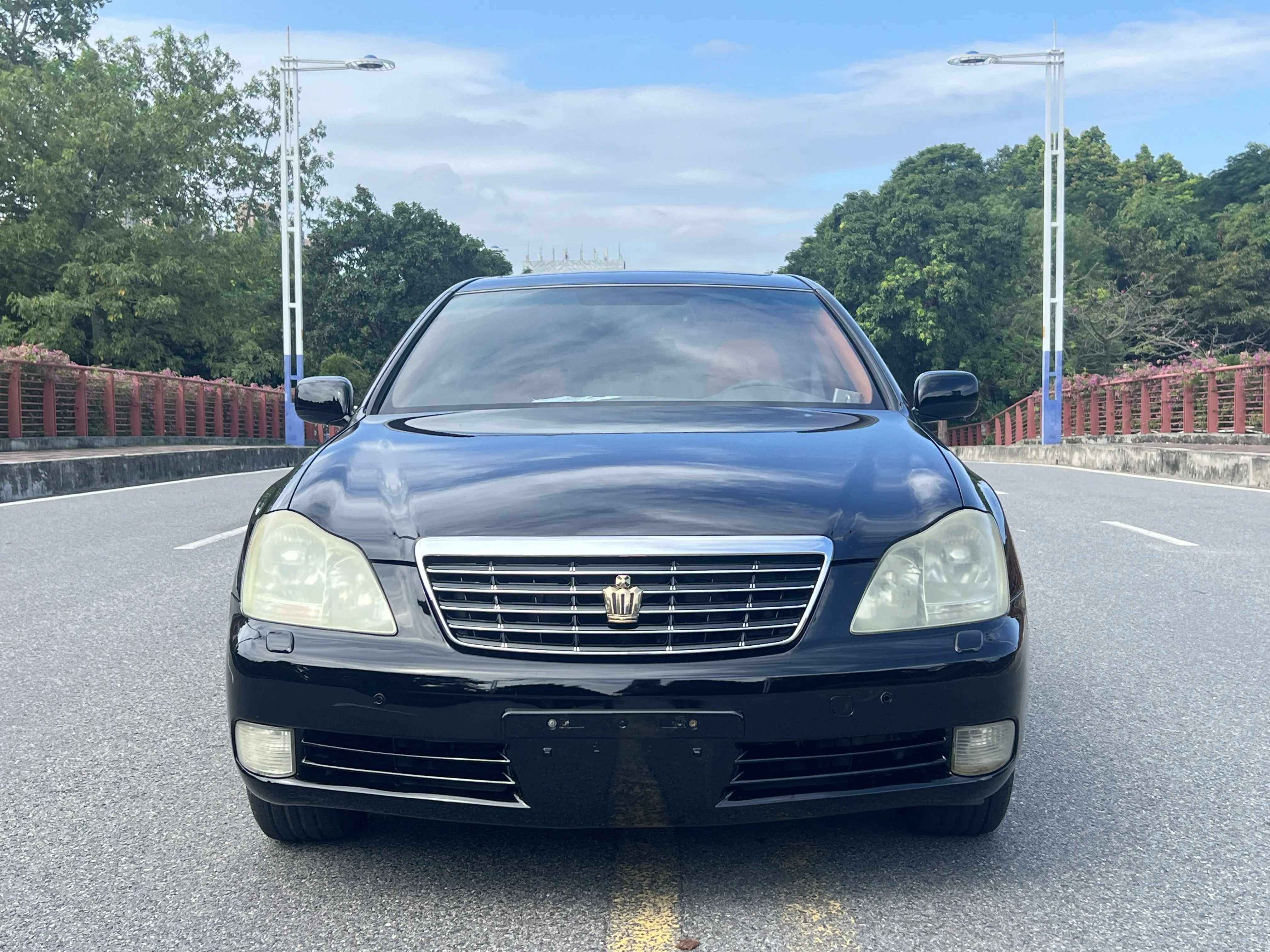 Toyota Crown  из Китая