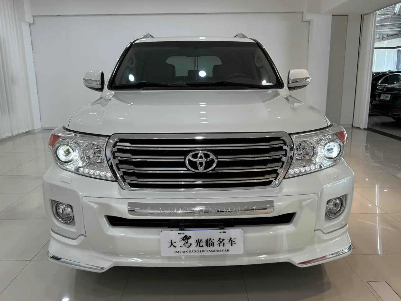 Toyota Land Cruiser (imported)  из Китая