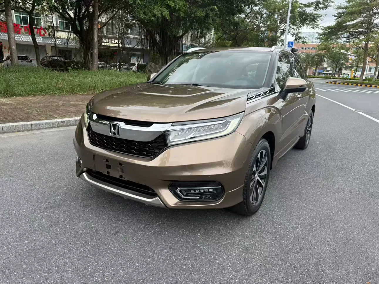 Honda Avancier (Crown Road)  из Китая