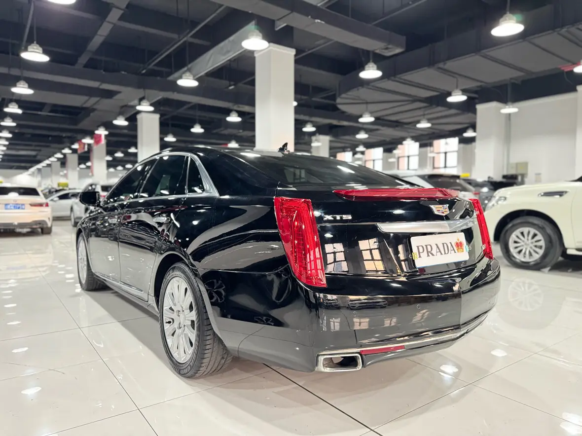 Cadillac XTS