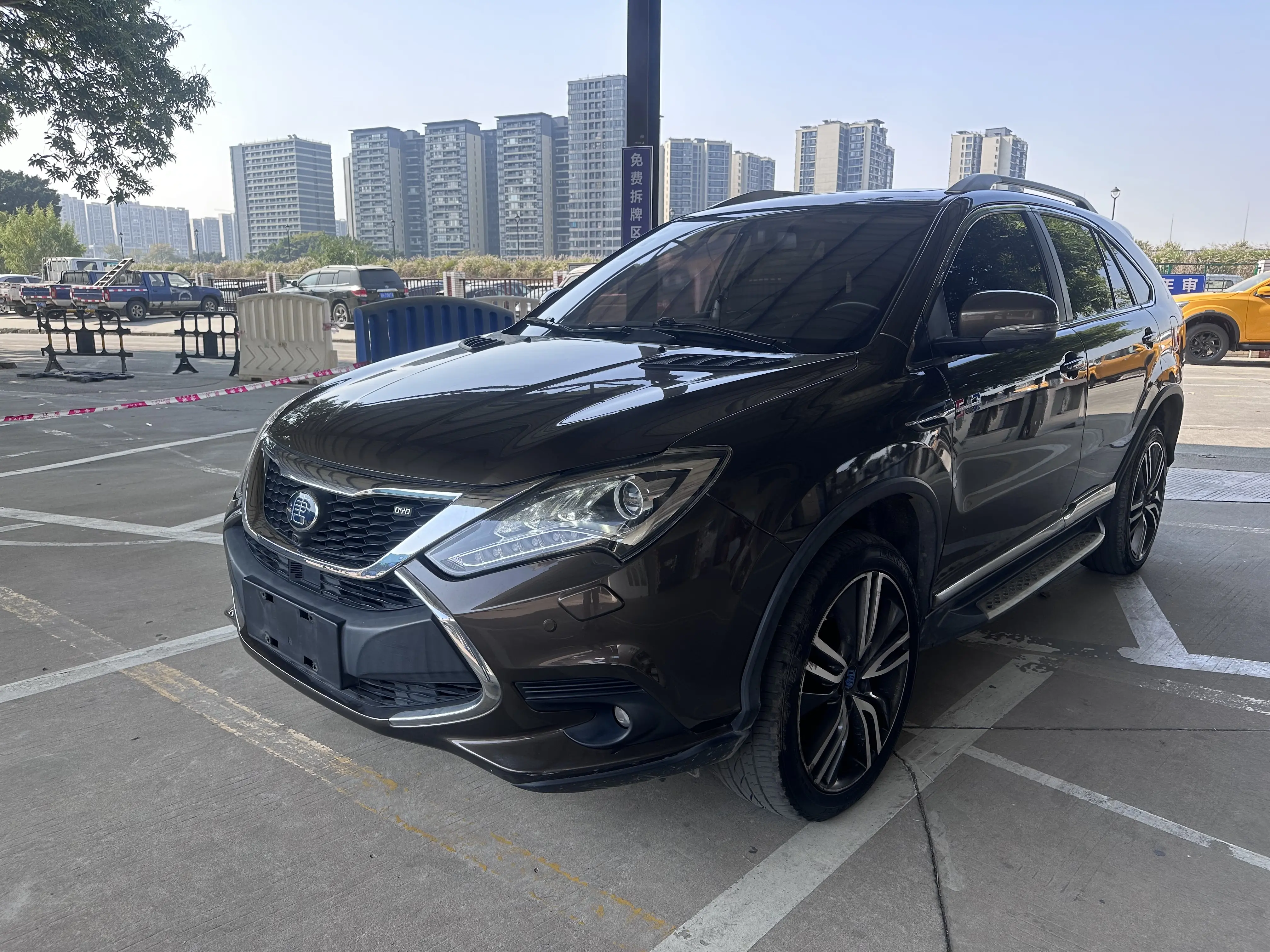 BYD Tang DM