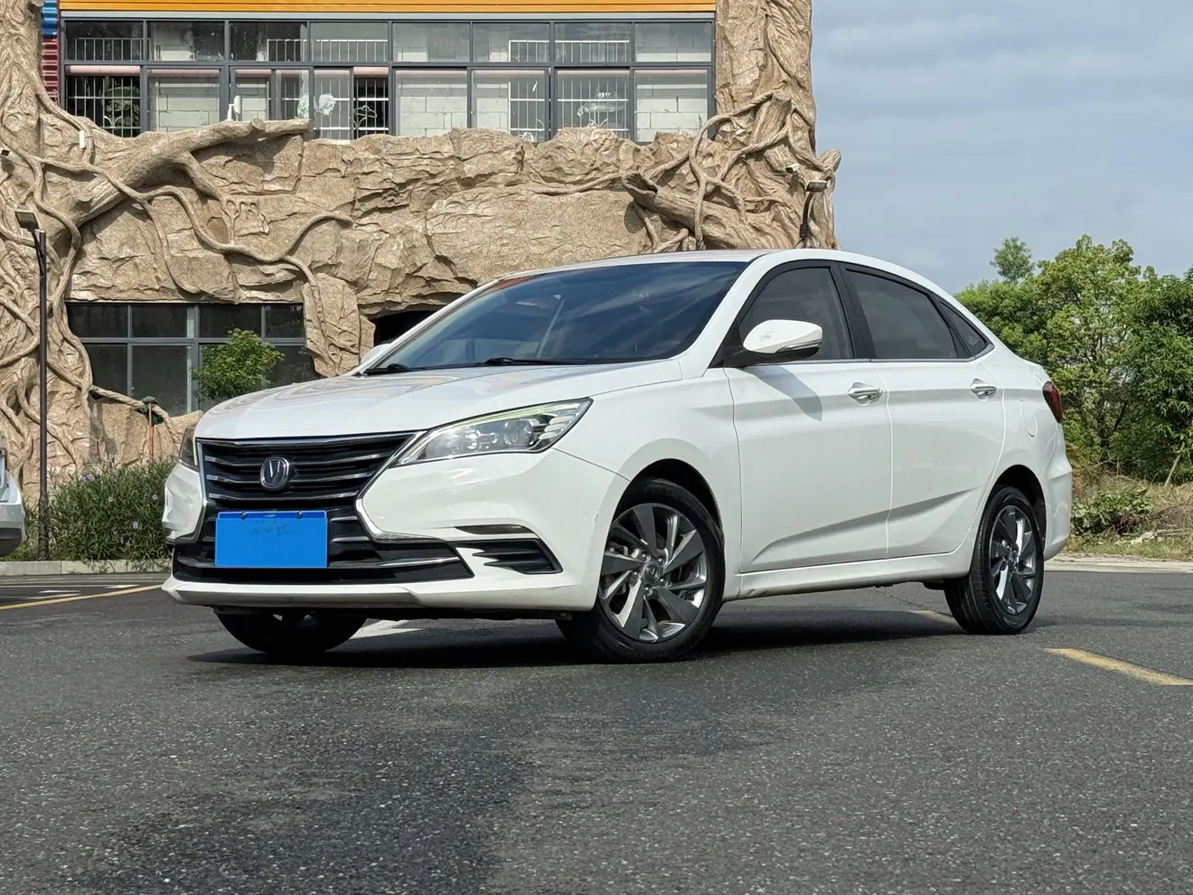 Changan Eado DT  из Китая