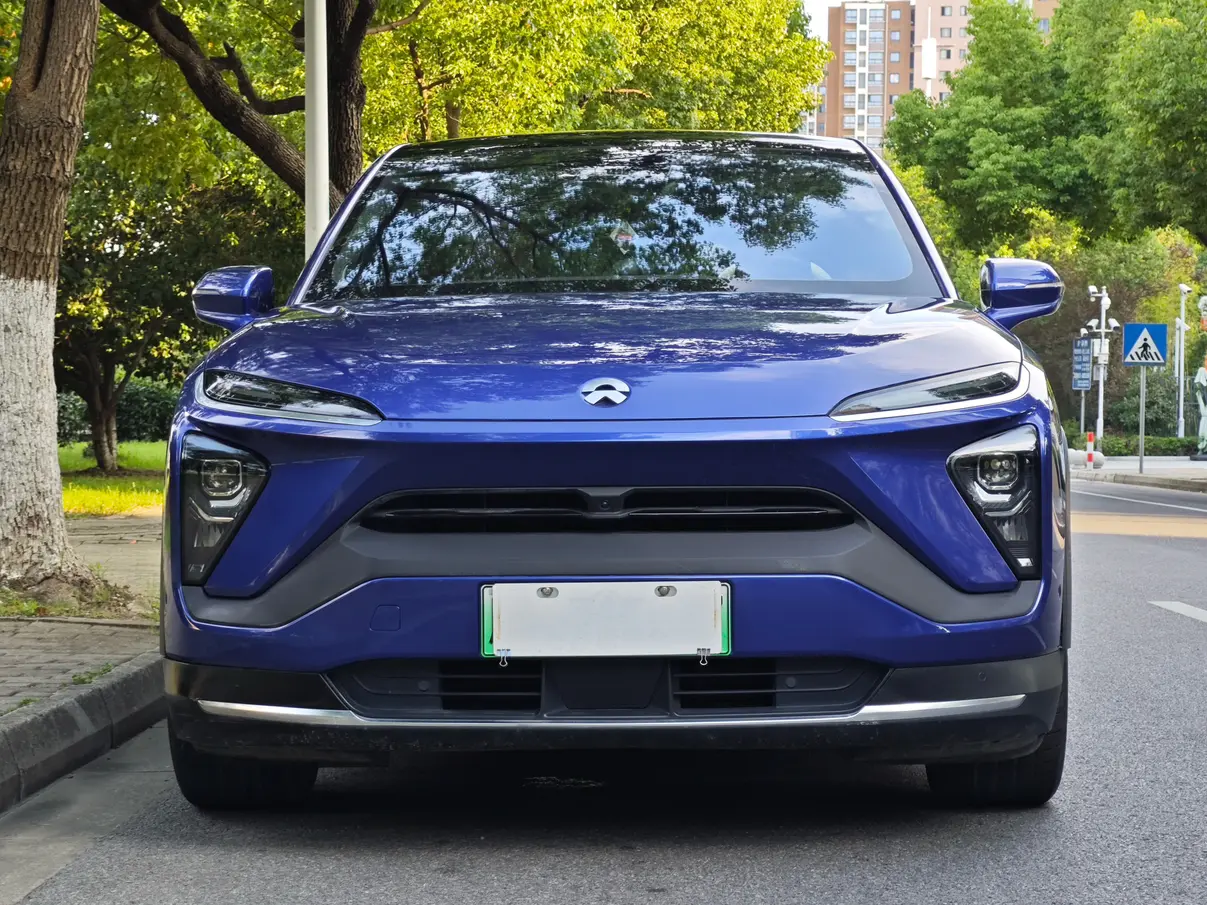 NIO EC6  из Китая
