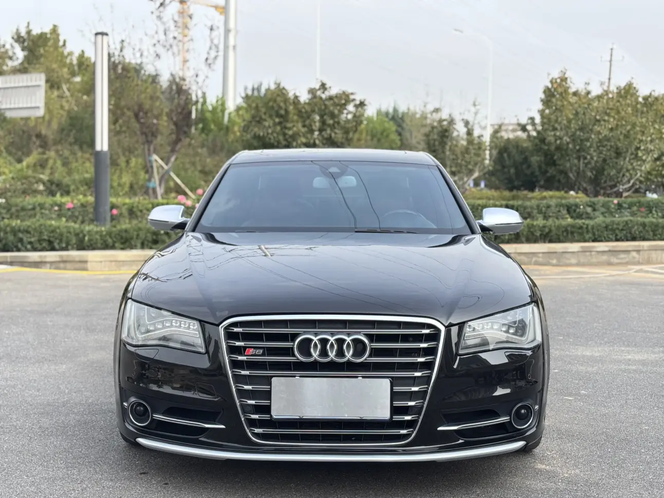 Audi S8  из Китая