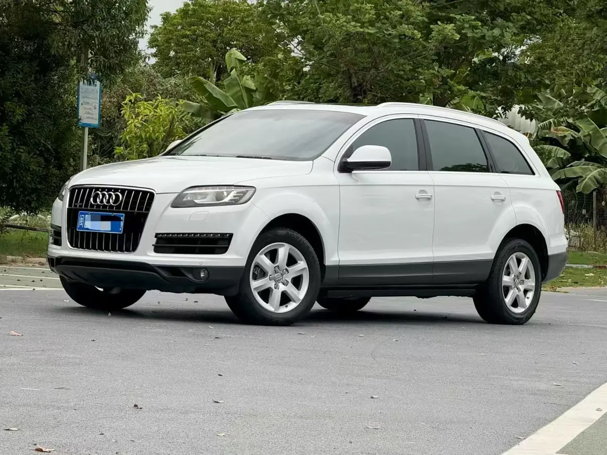 Audi Q7  из Китая