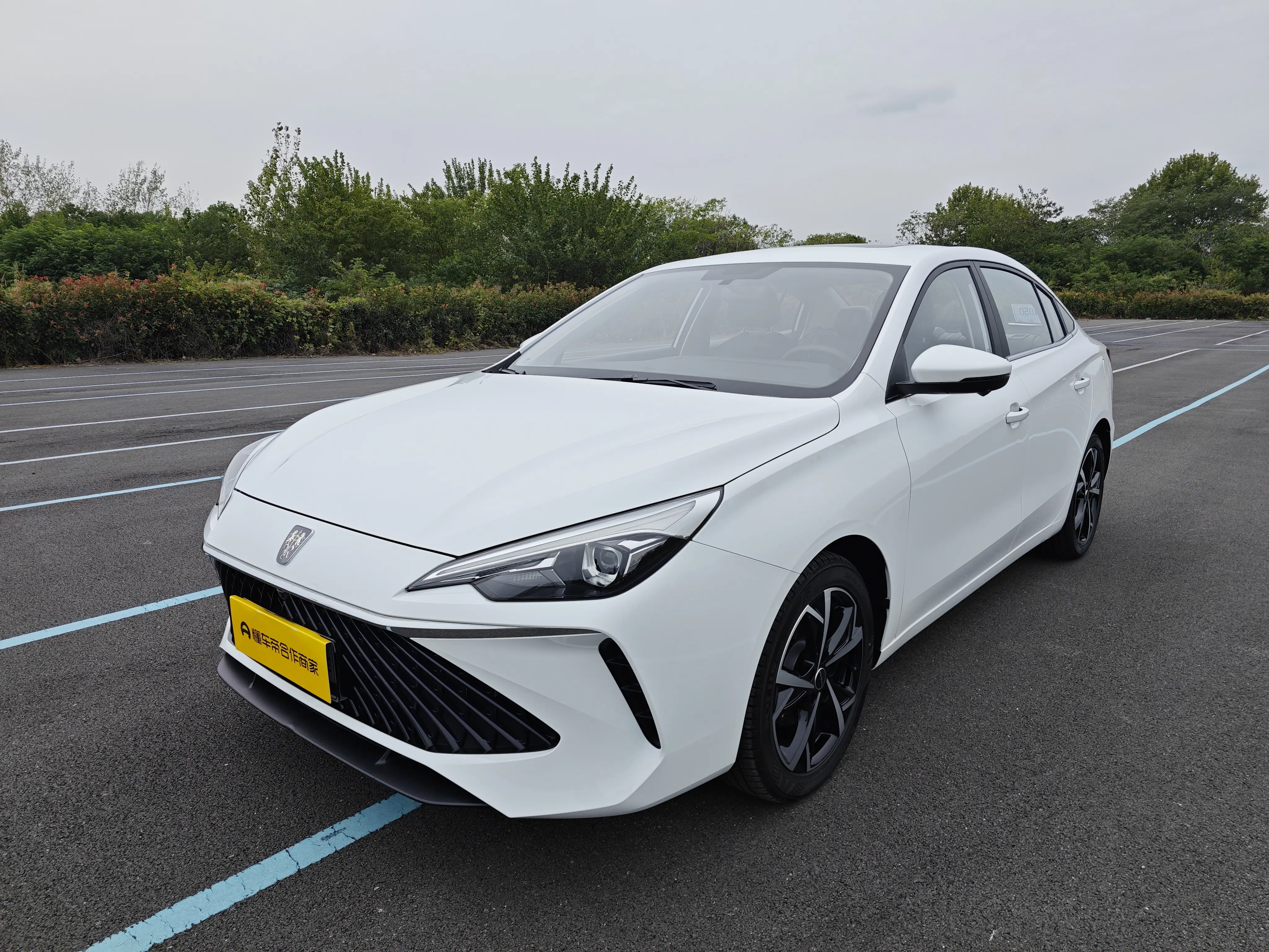 Roewe i5  из Китая