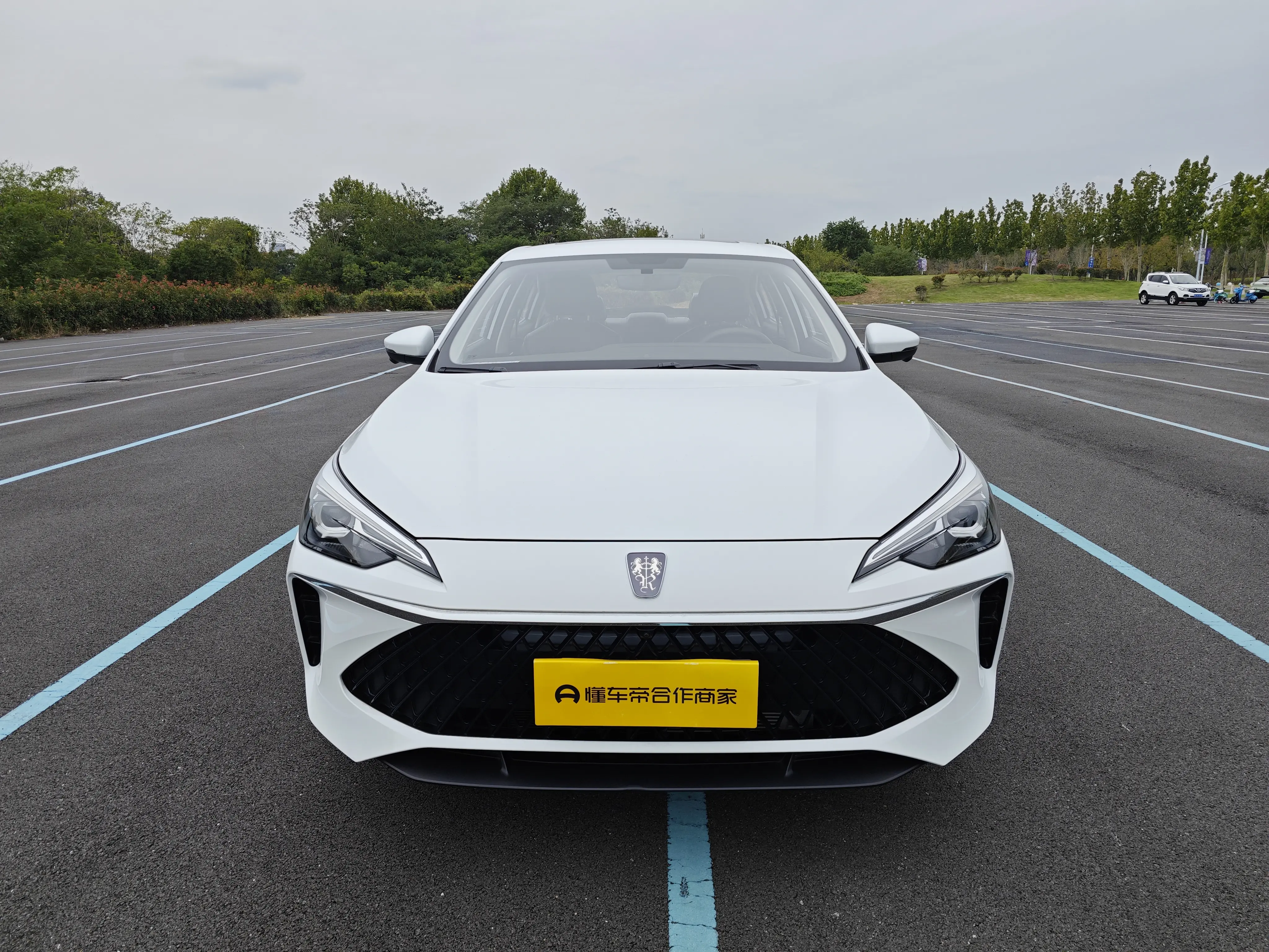 Roewe i5  из Китая