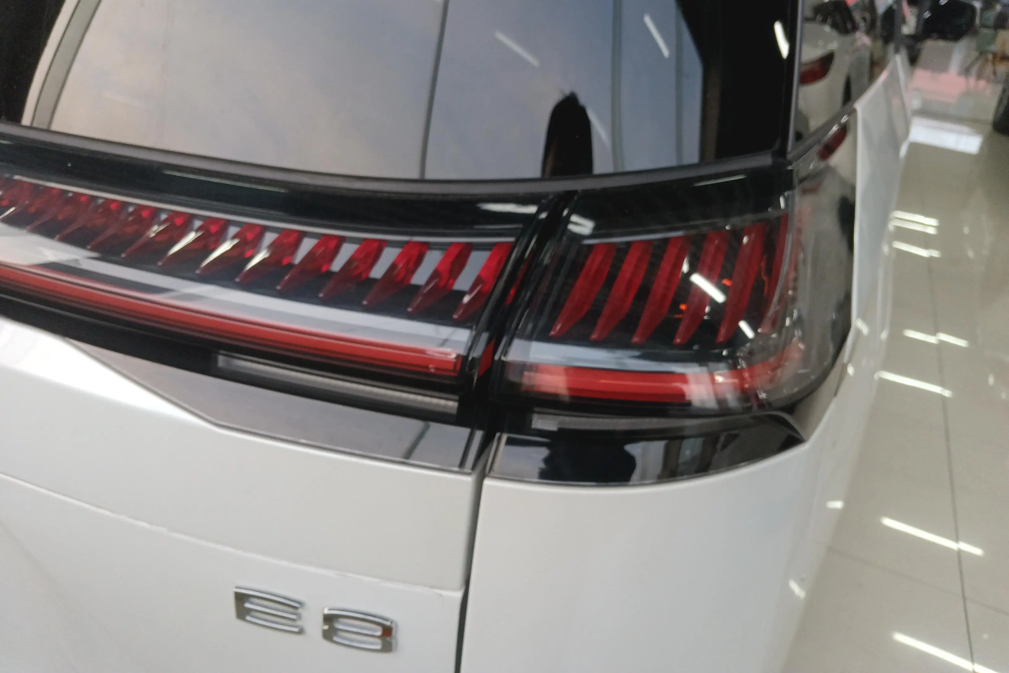 GAC Trumpchi E8 PHEV