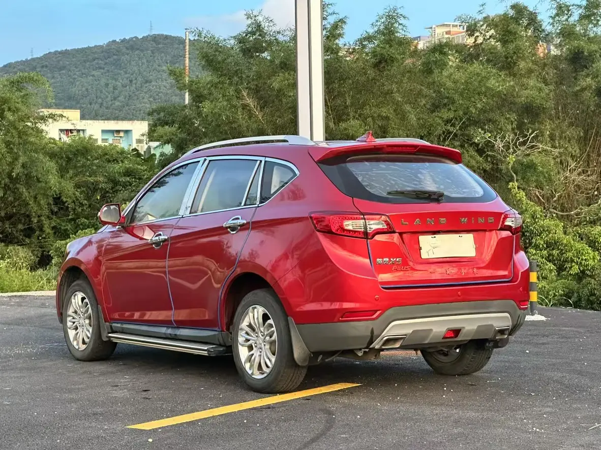 Lu Feng Landwind X5