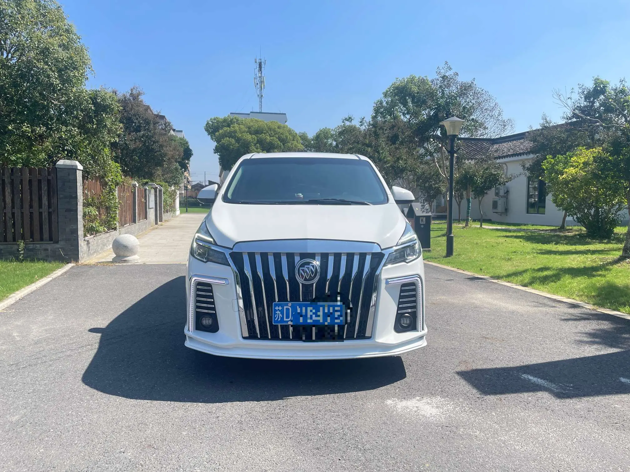 Buick GL8  из Китая