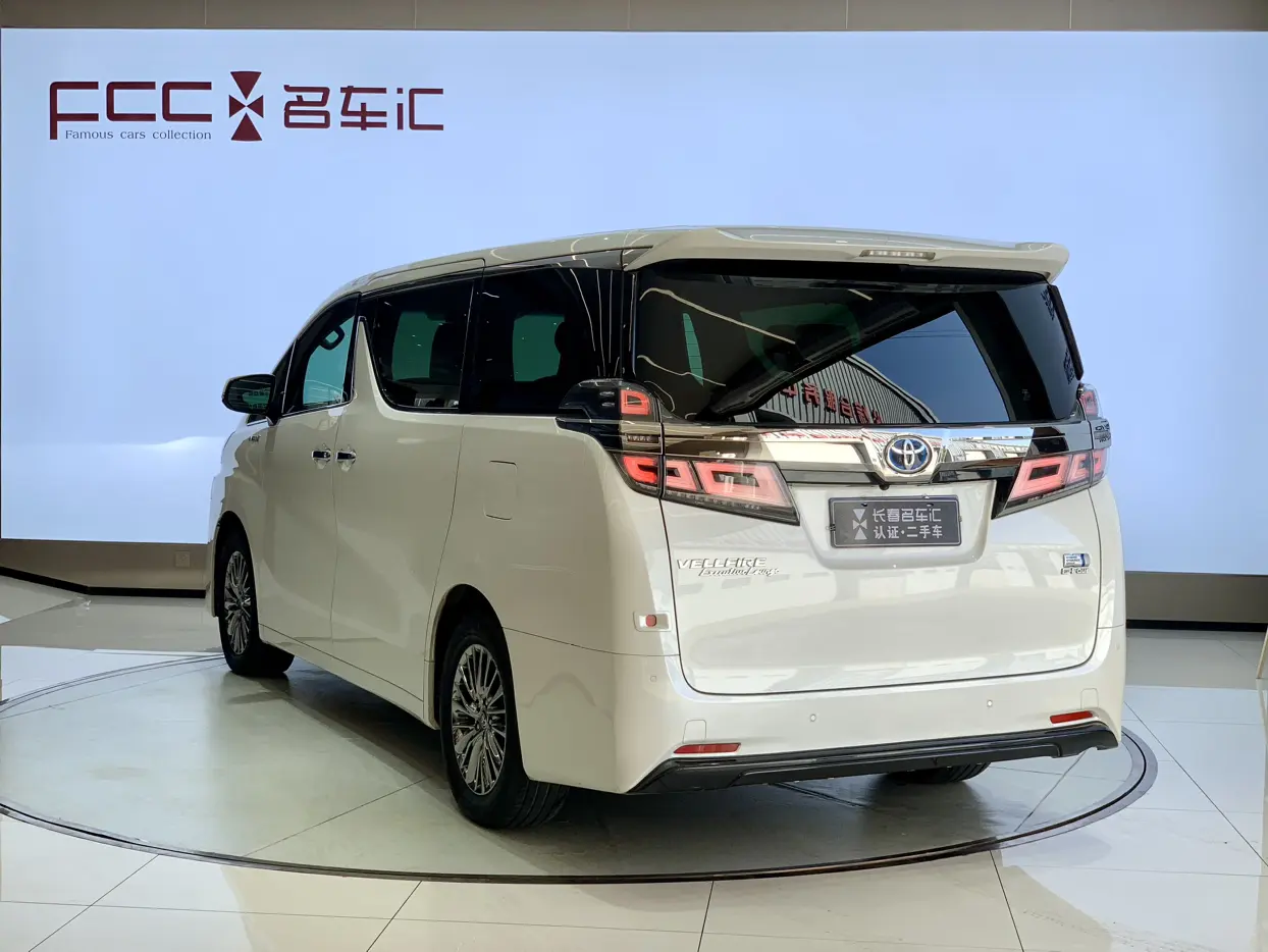 Toyota Crown Wellfire