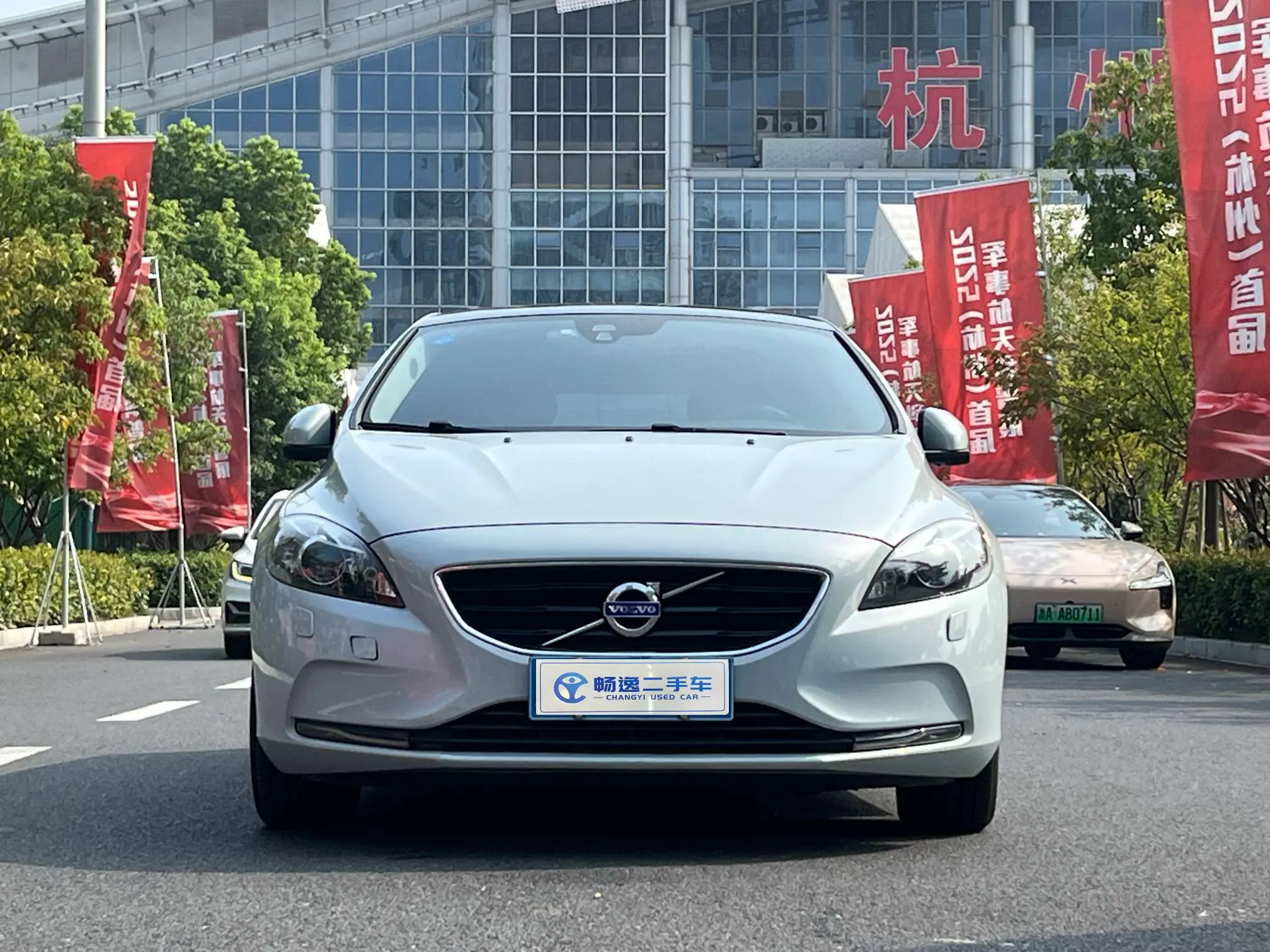 Volvo V40