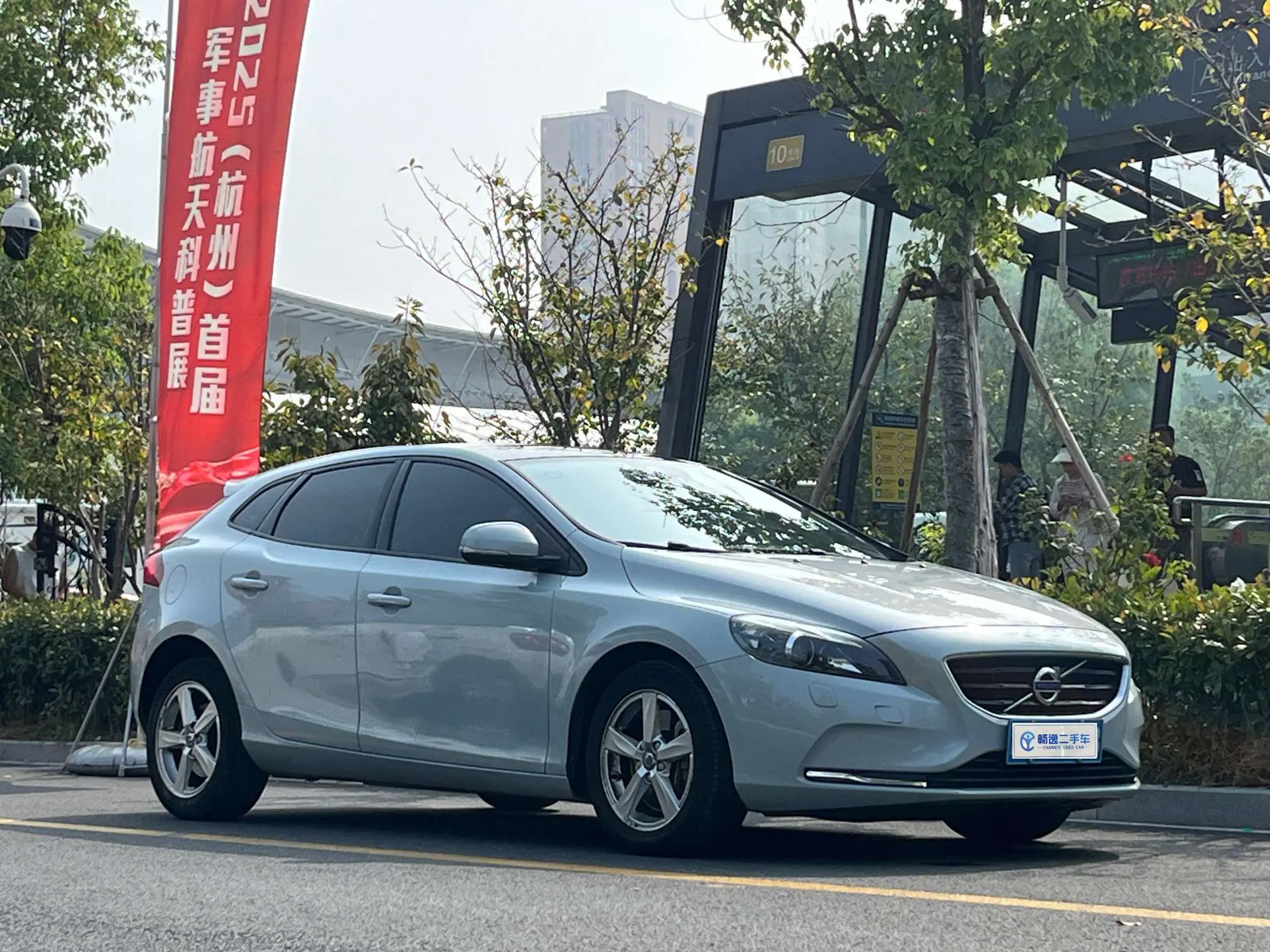 Volvo V40