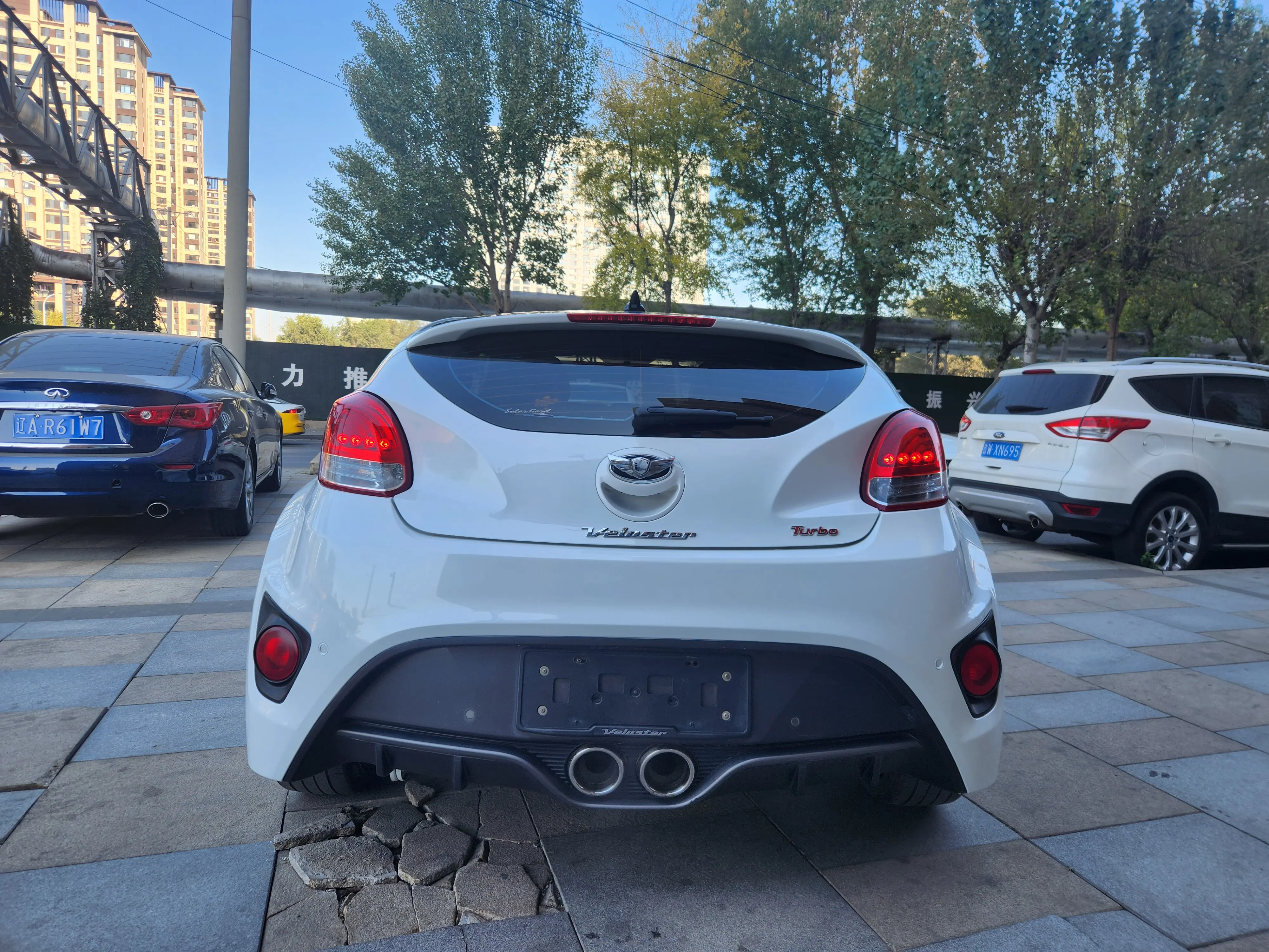 Hyundai Veloster