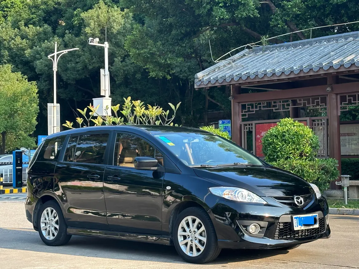 Mazda 5