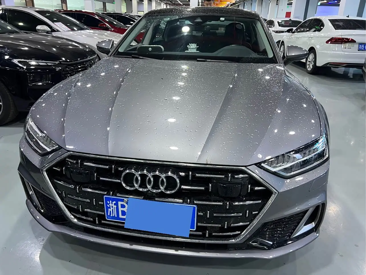 Audi A7L  из Китая