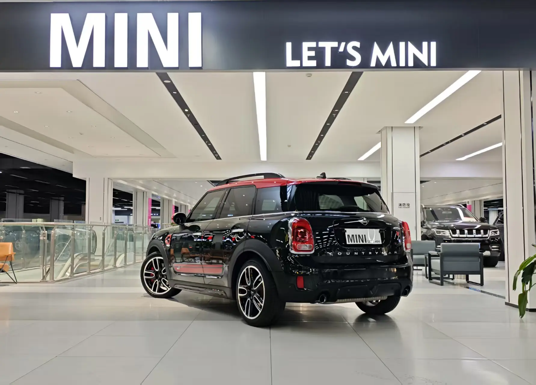 MINI JCW COUNTRYMAN