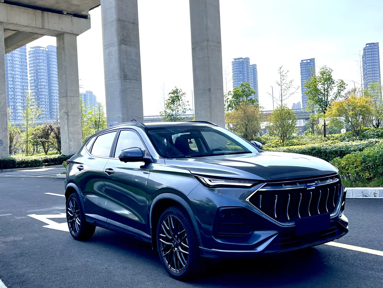 Oshan Changan Auchan X5