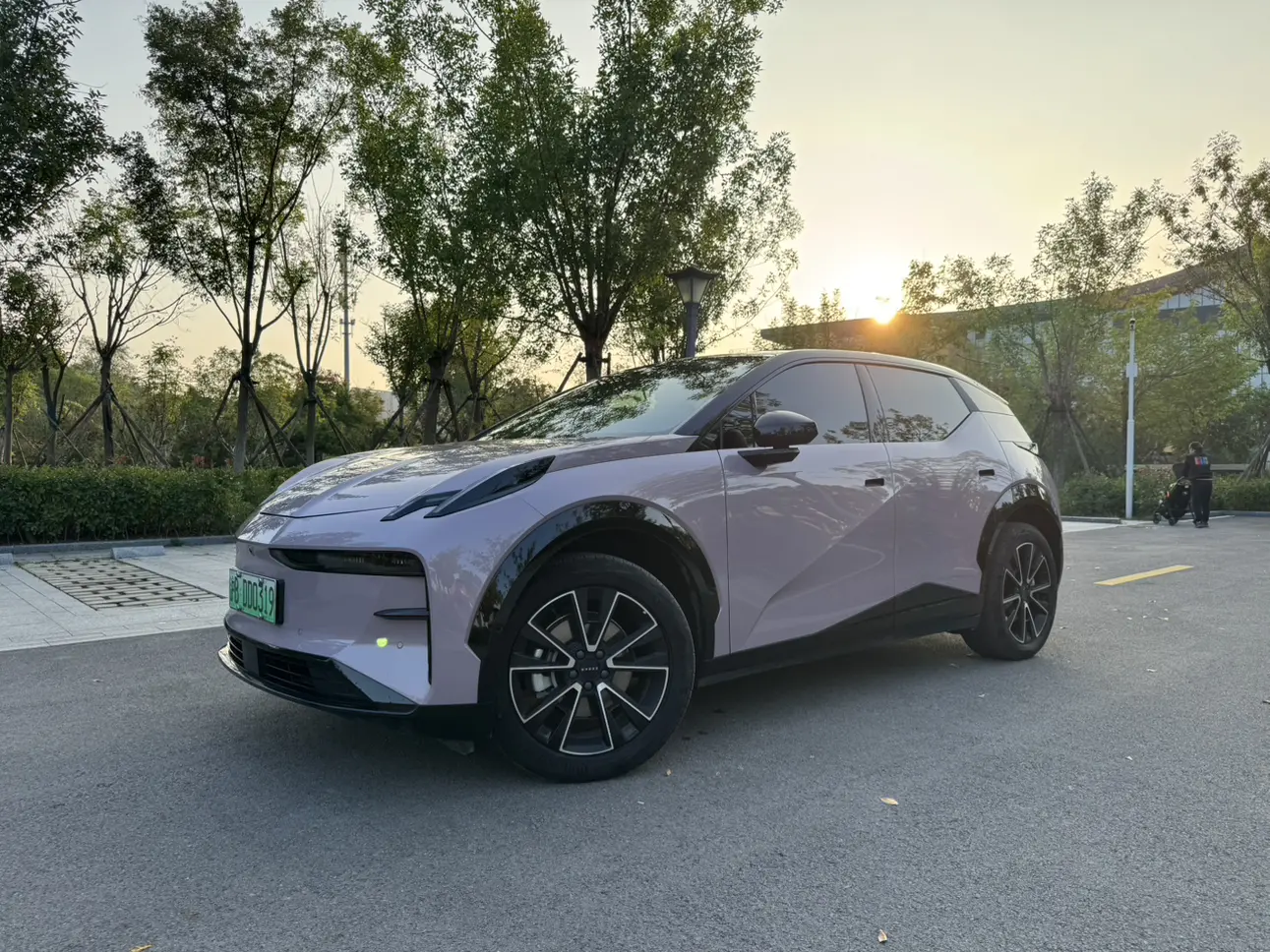 ZEEKR X  из Китая