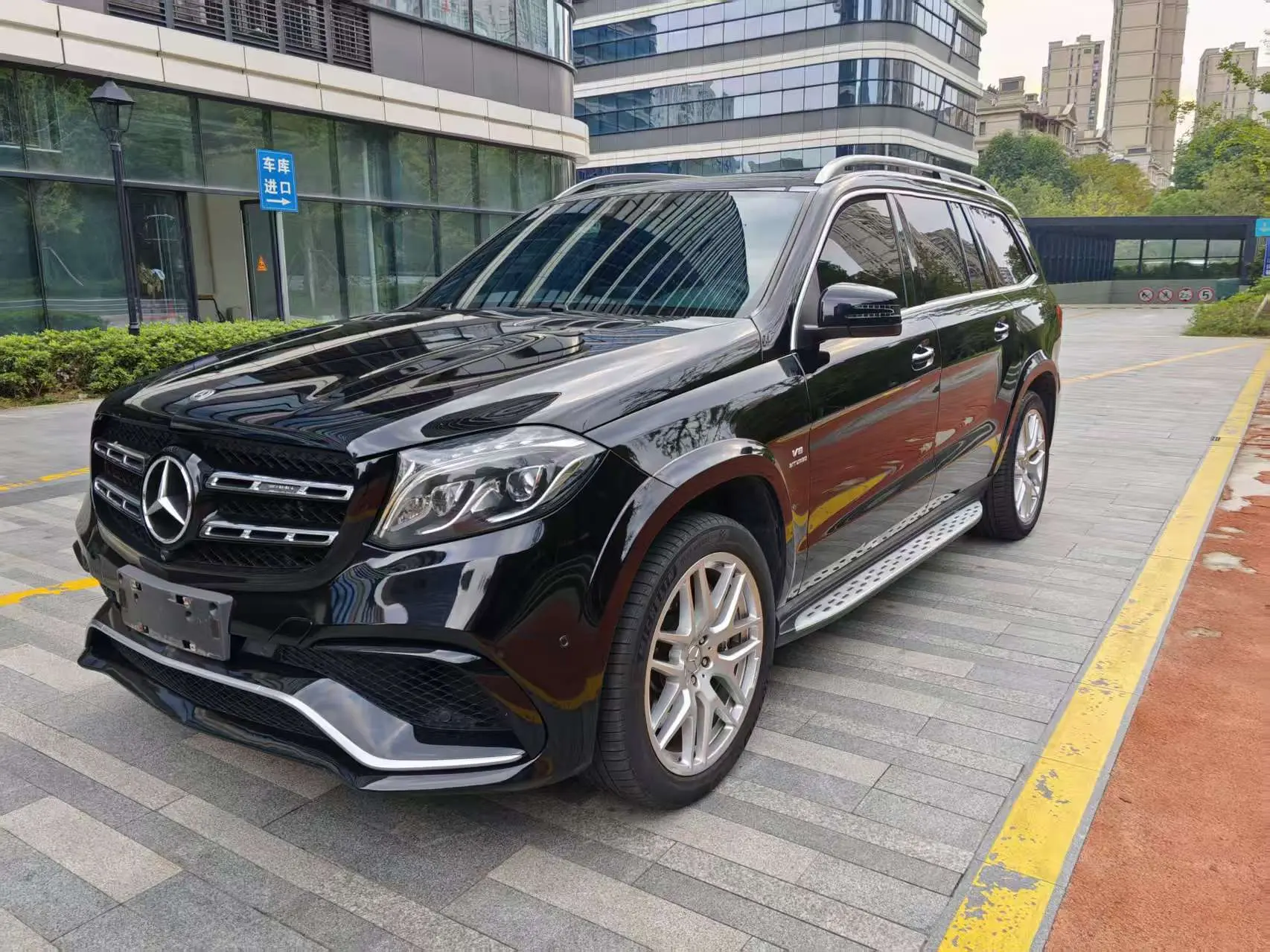 Mercedes-Benz GLS AMG
