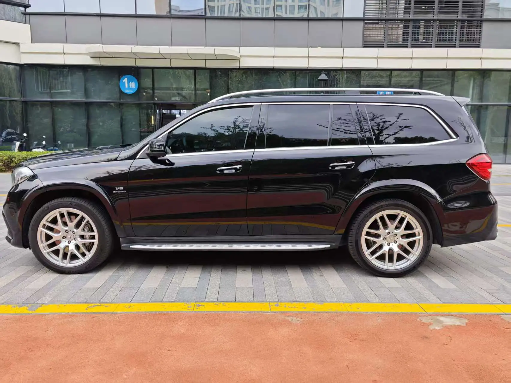 Mercedes-Benz GLS AMG