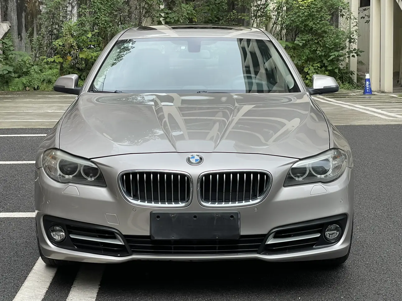 BMW 5 Series  из Китая