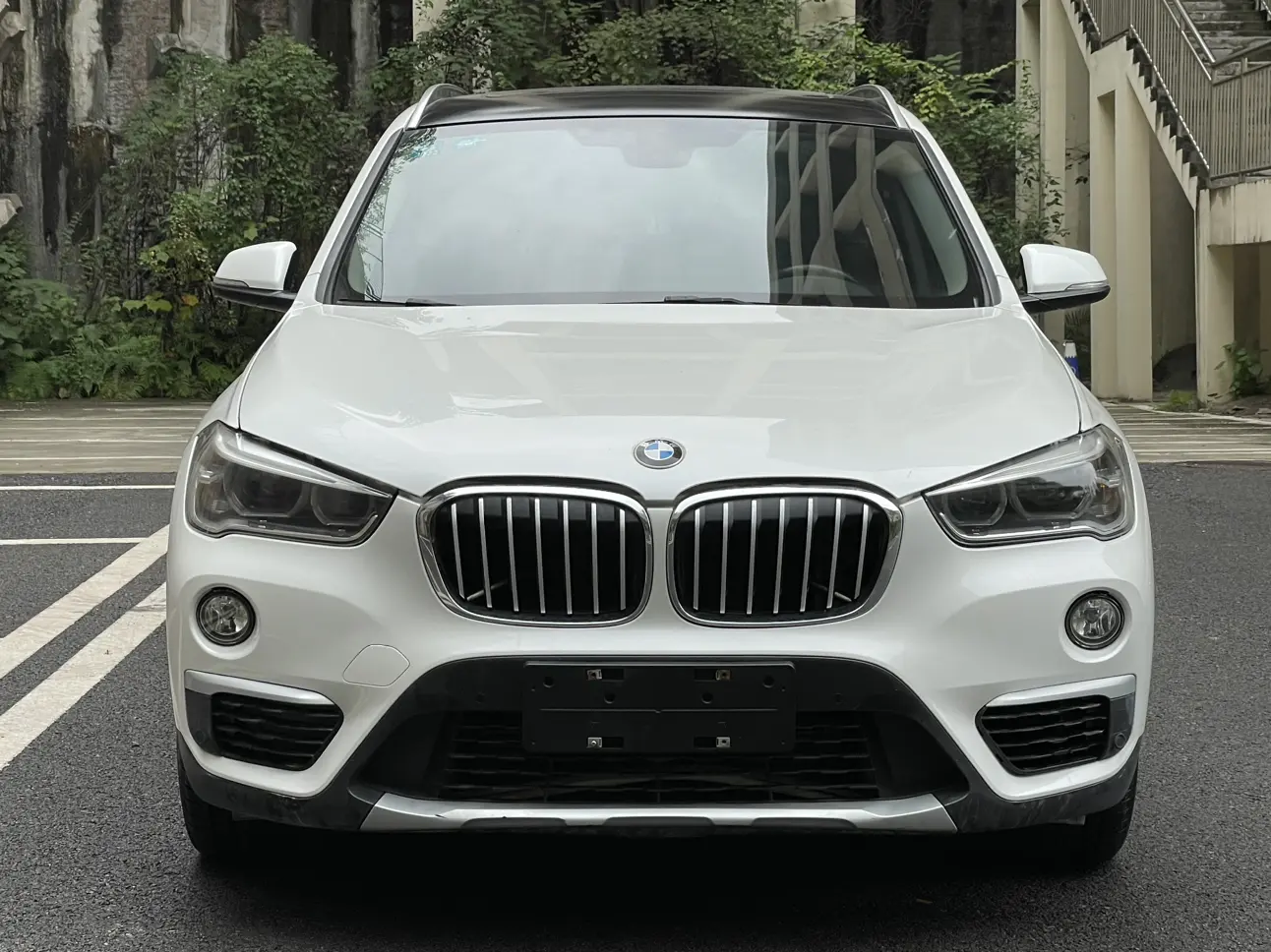 BMW X1  из Китая